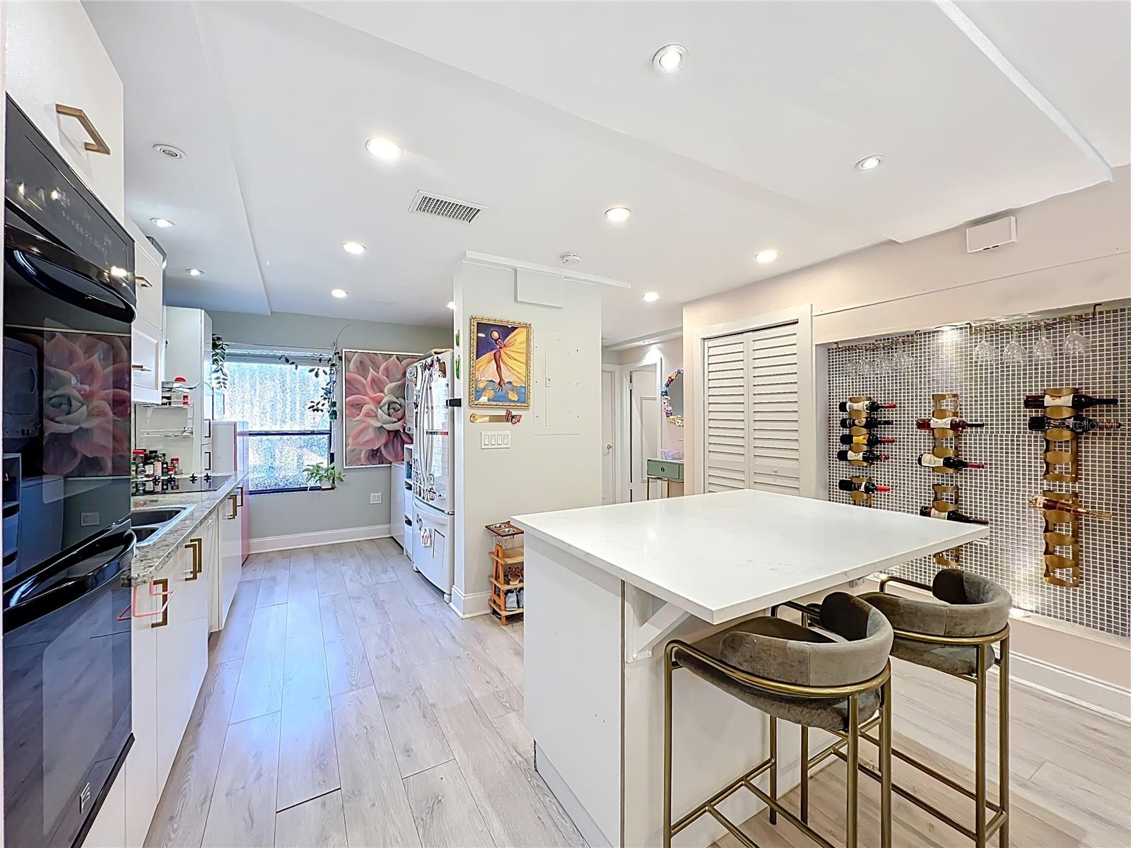 5426 PINE CREEK DRIVE 1708