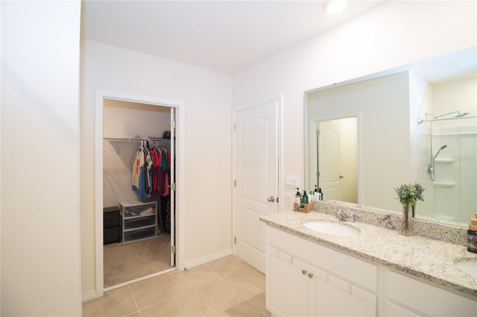 LAKE HARRIS RESERVE - Residential