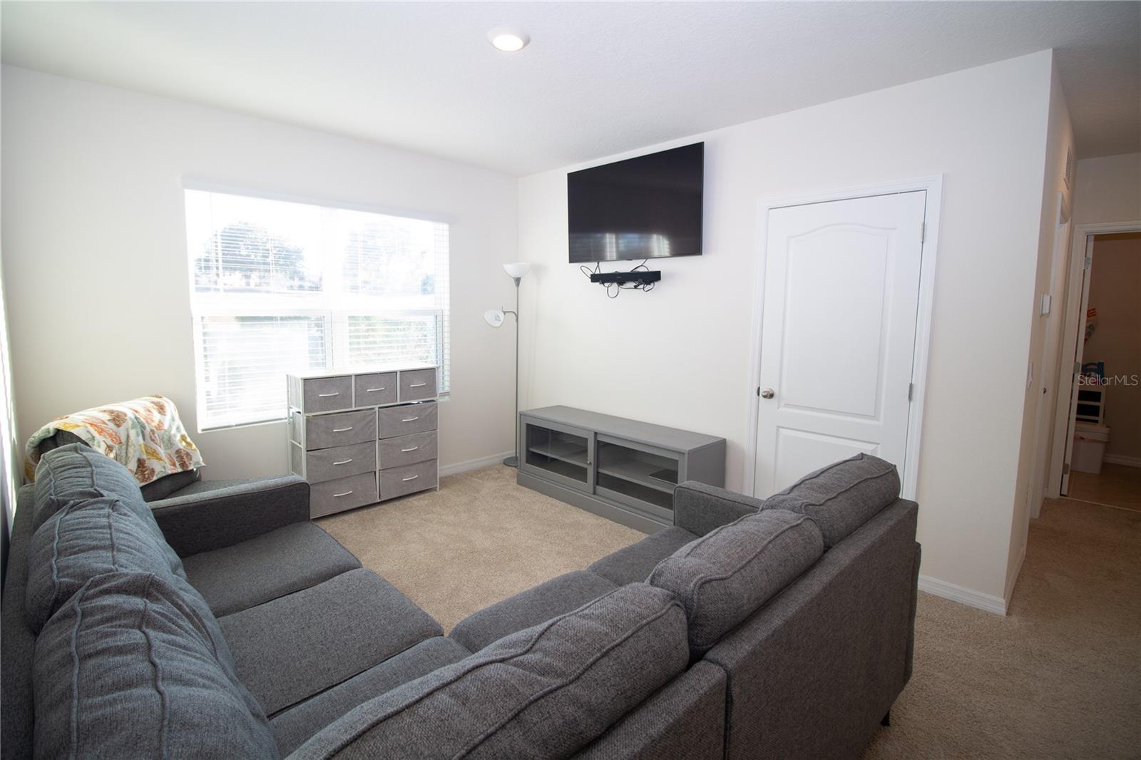 LAKE HARRIS RESERVE - Residential