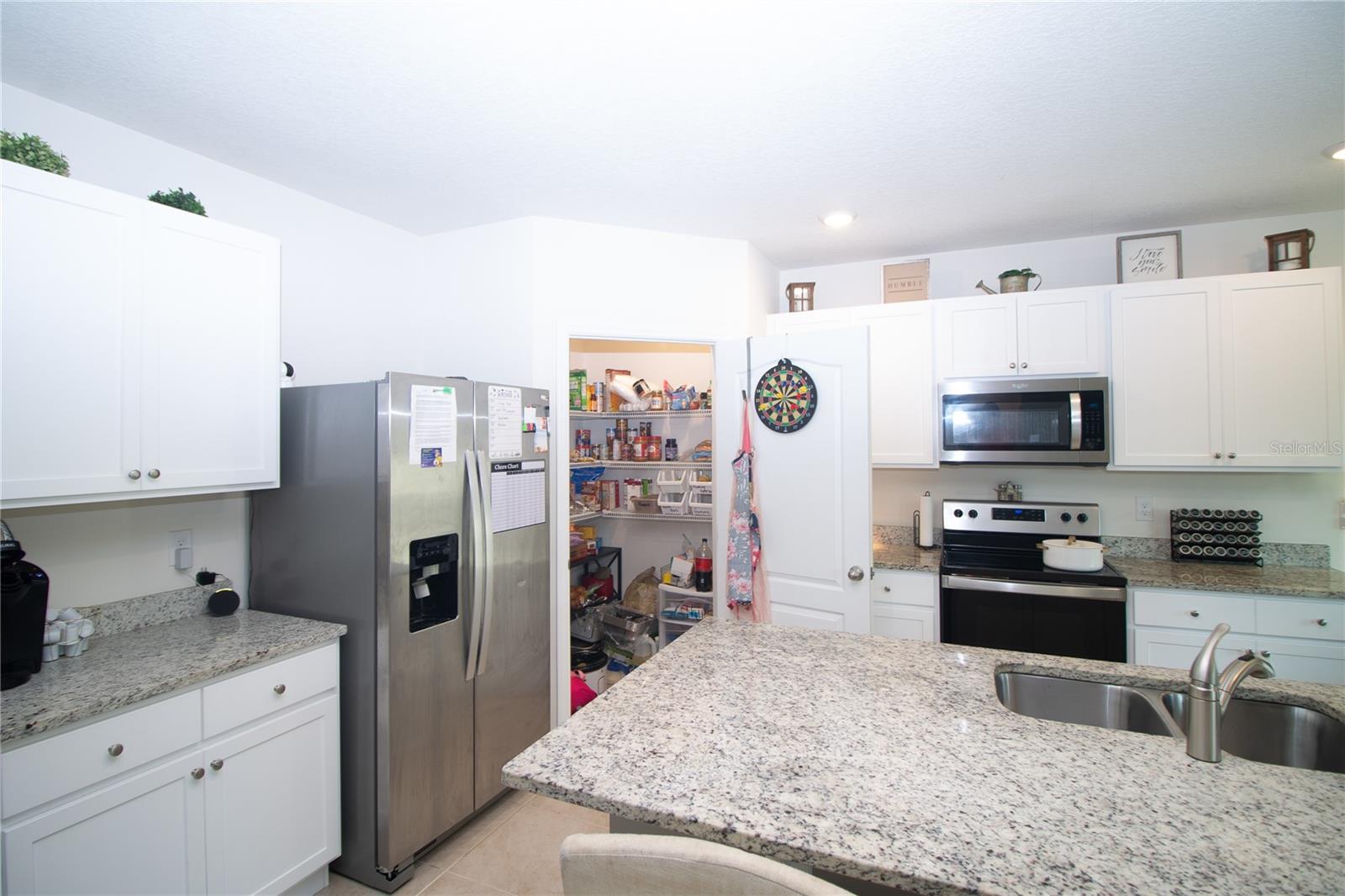 LAKE HARRIS RESERVE - Residential