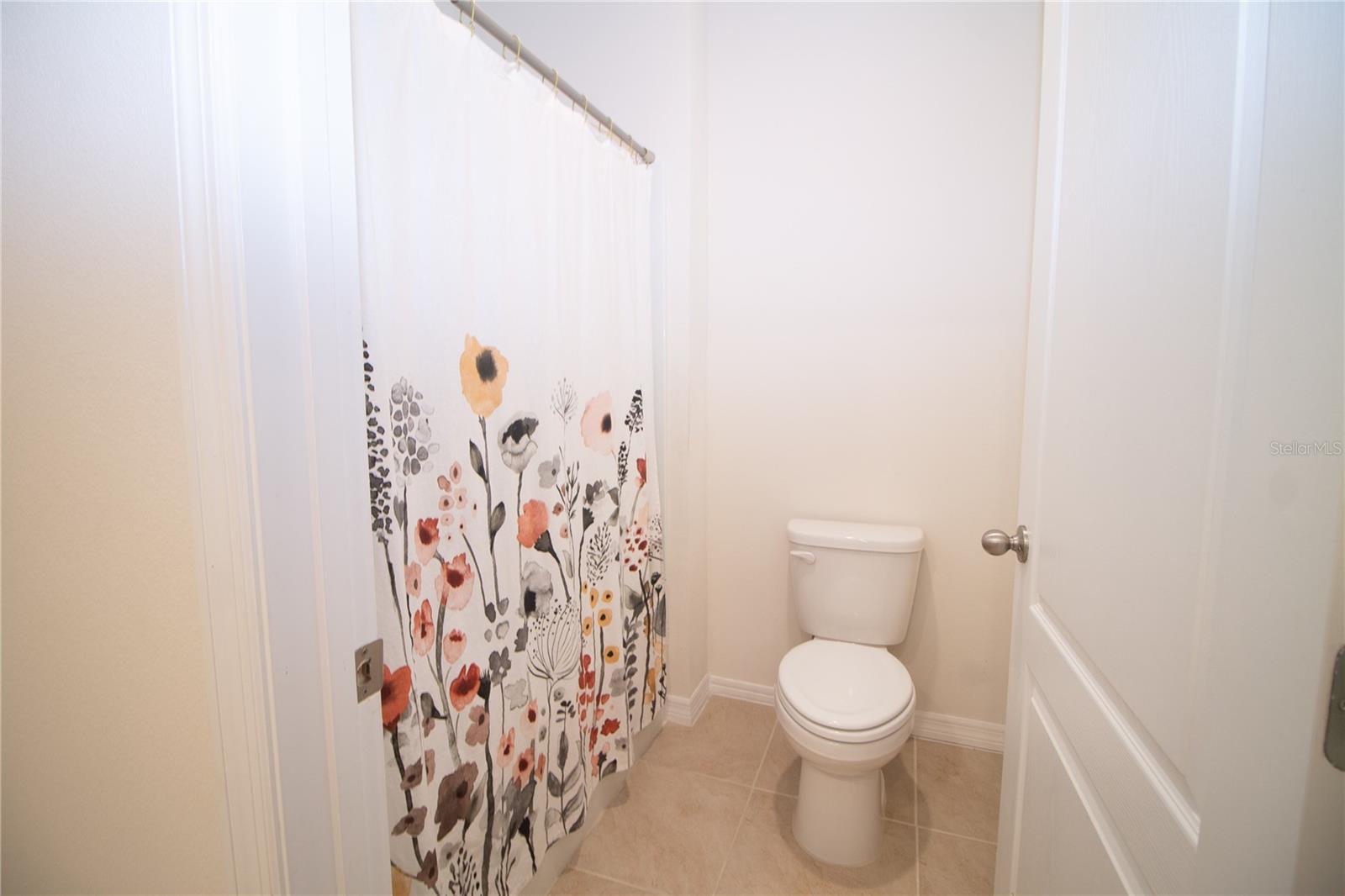 LAKE HARRIS RESERVE - Residential