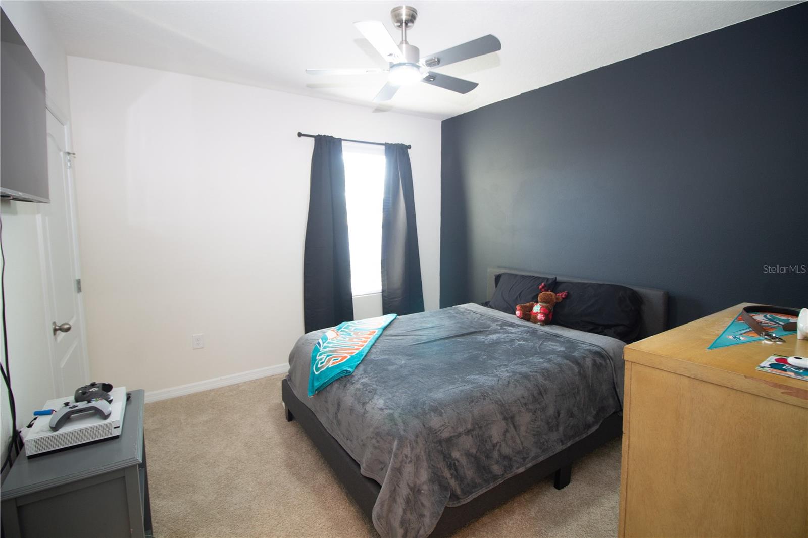 LAKE HARRIS RESERVE - Residential