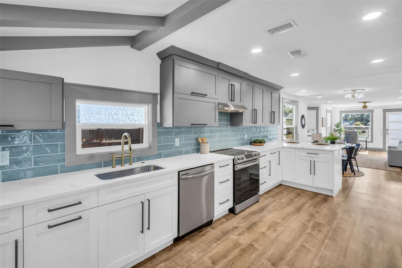 HEMPSTEAD - Residential