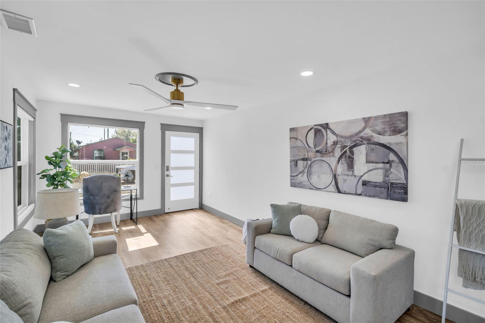 HEMPSTEAD - Residential