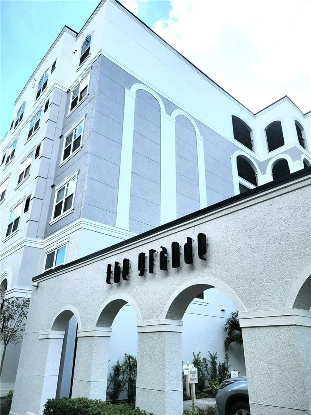 Photo of 304 E South Street #5021, Orlando, FL 32801 (MLS # O6367412)