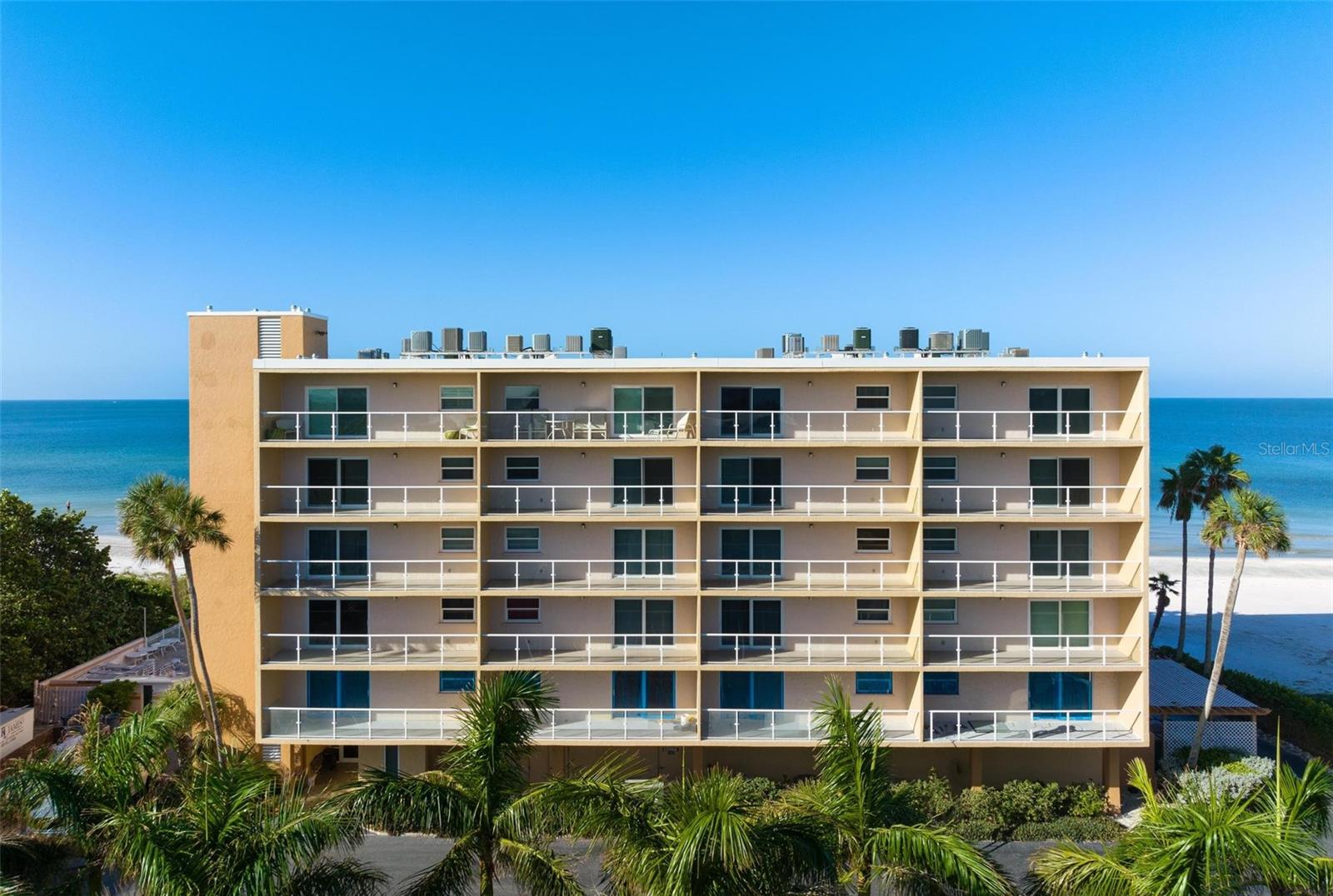 LONGBOAT BEACHCOMBER - Residential