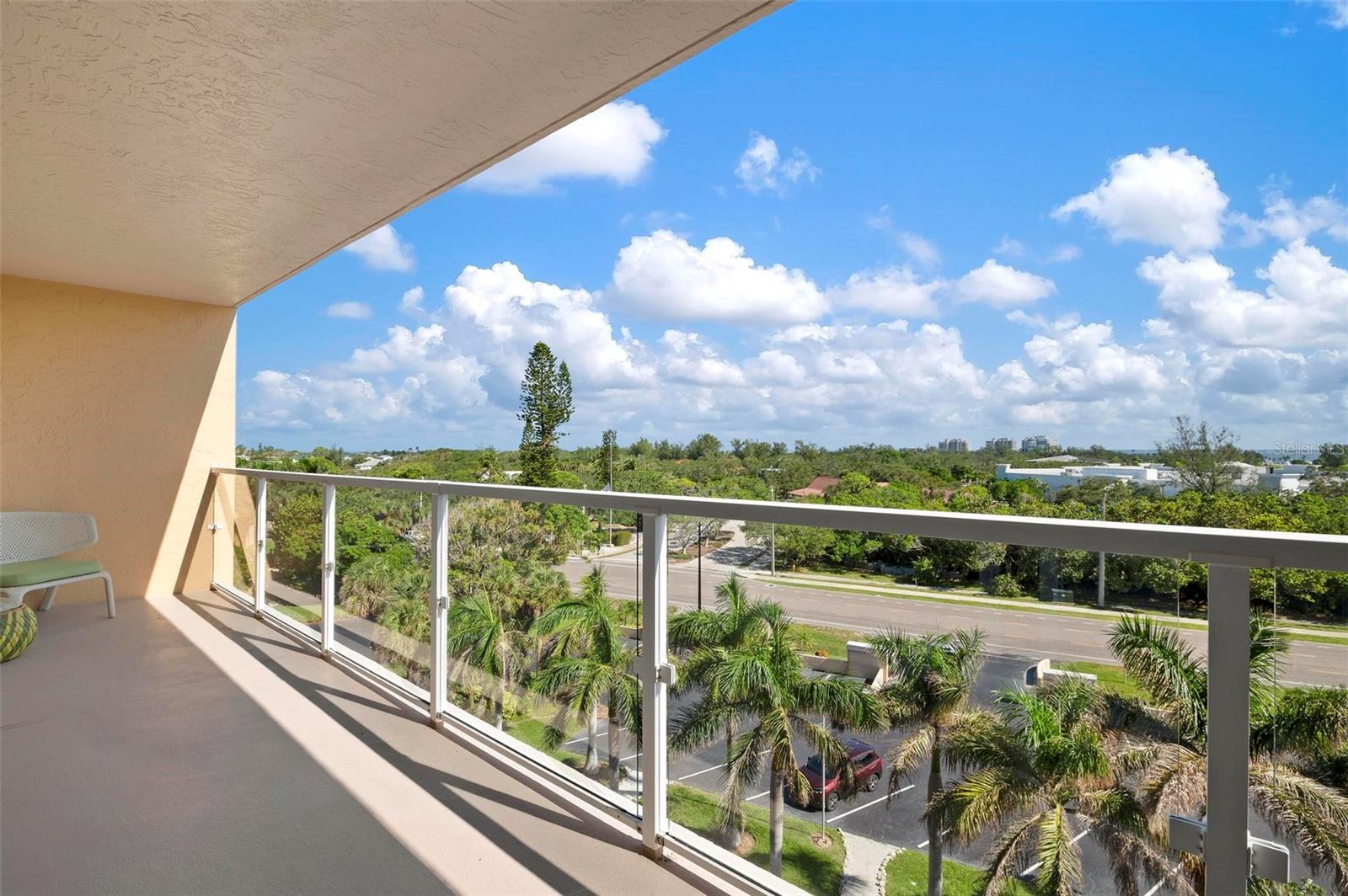 LONGBOAT BEACHCOMBER - Residential