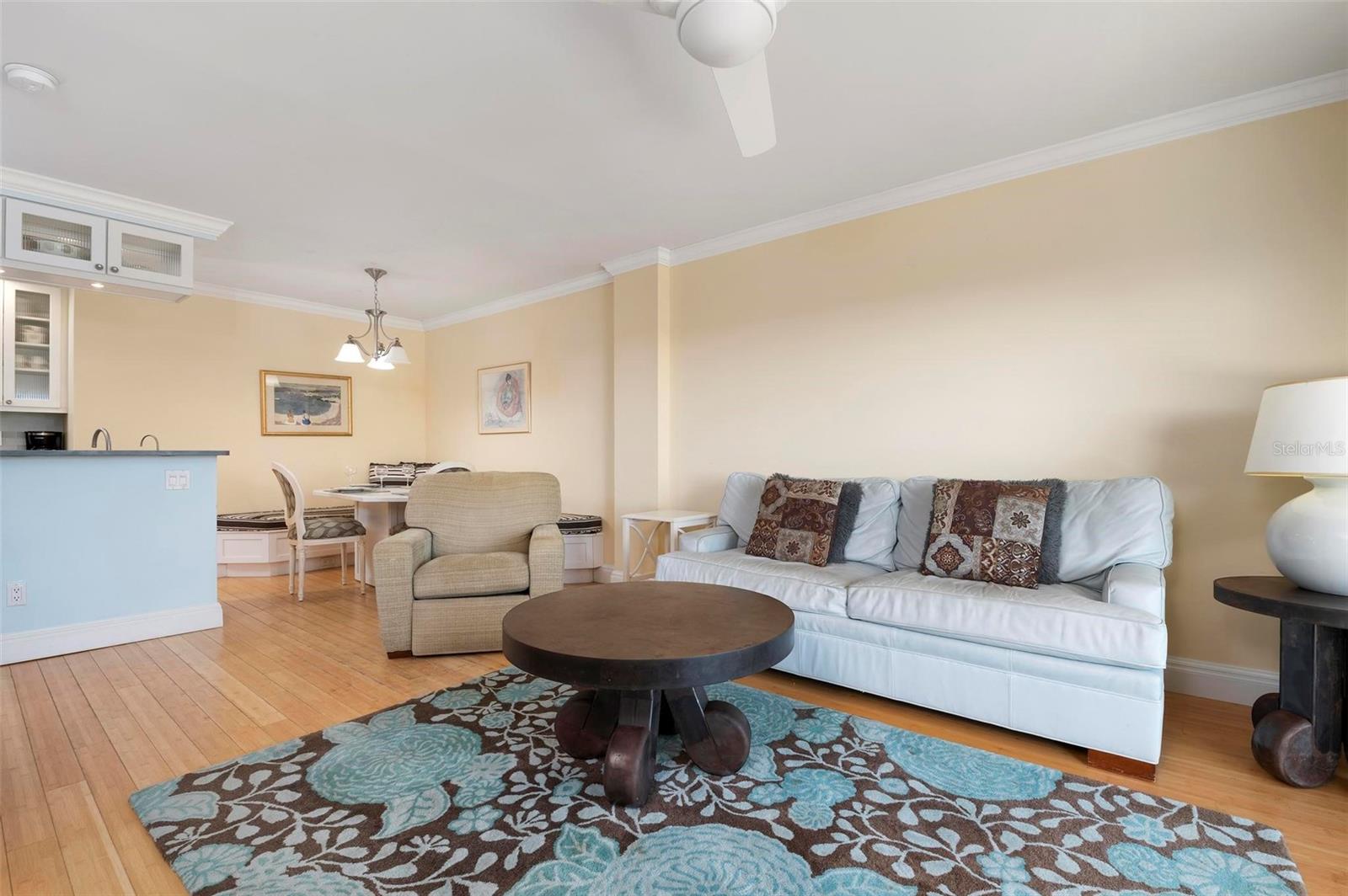 LONGBOAT BEACHCOMBER - Residential