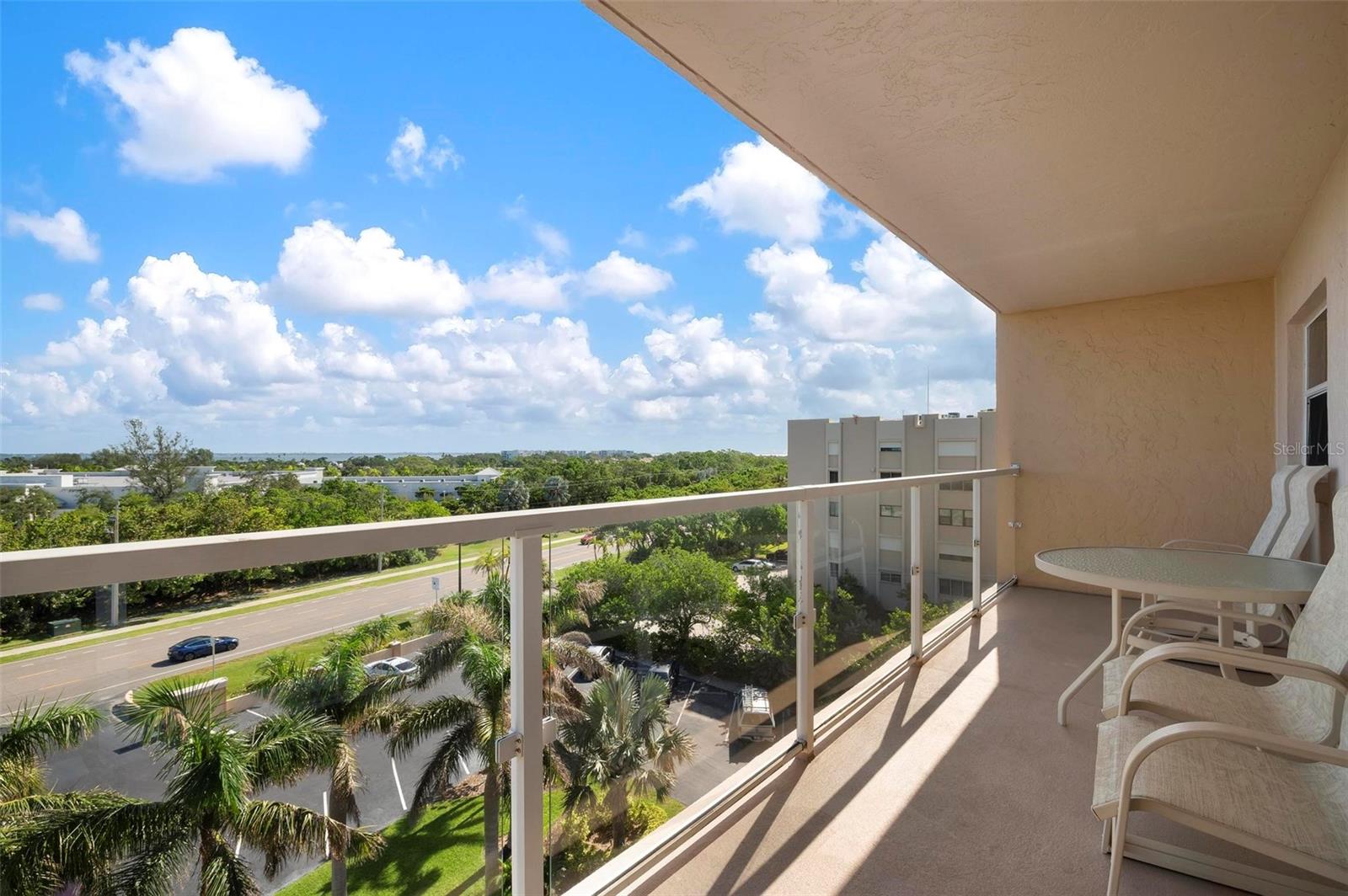 LONGBOAT BEACHCOMBER - Residential