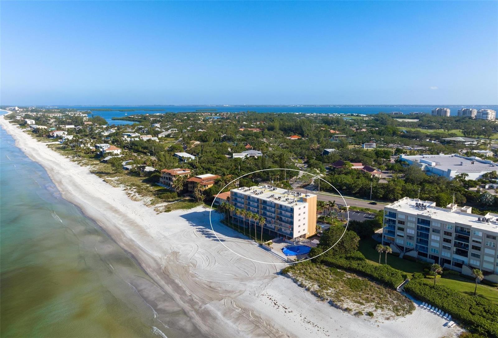 LONGBOAT BEACHCOMBER - Residential