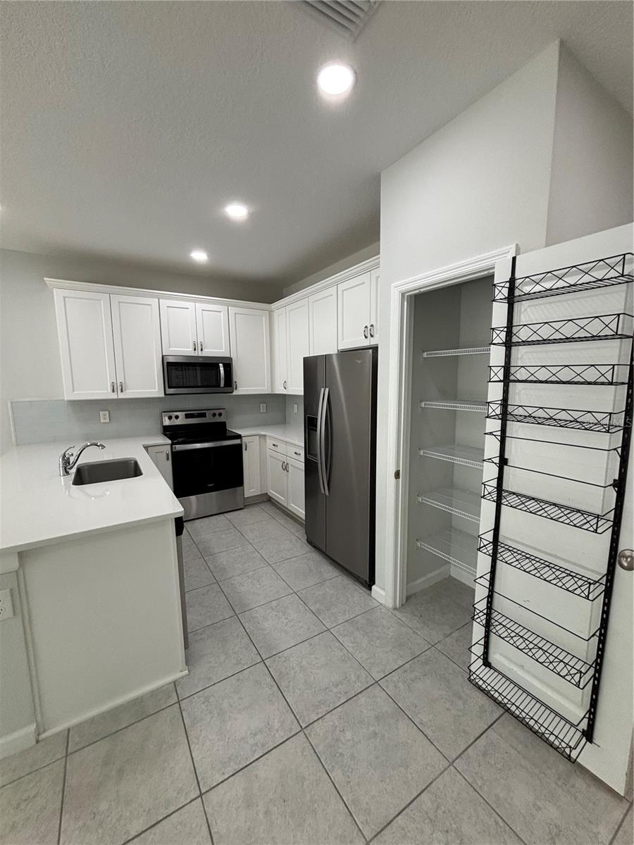 CALUSA CREEK - Residential Lease