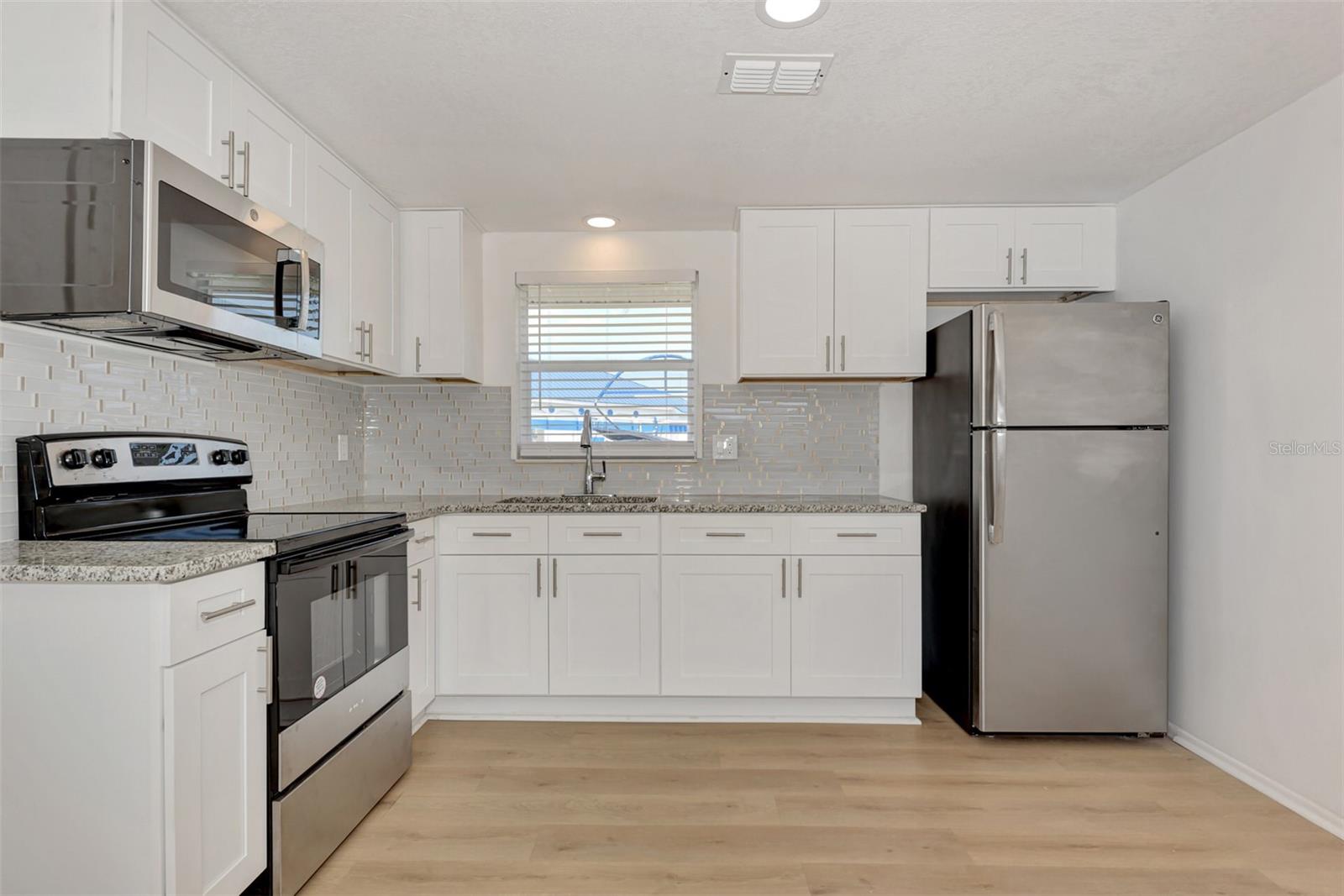 GULF WIND - Residential Lease