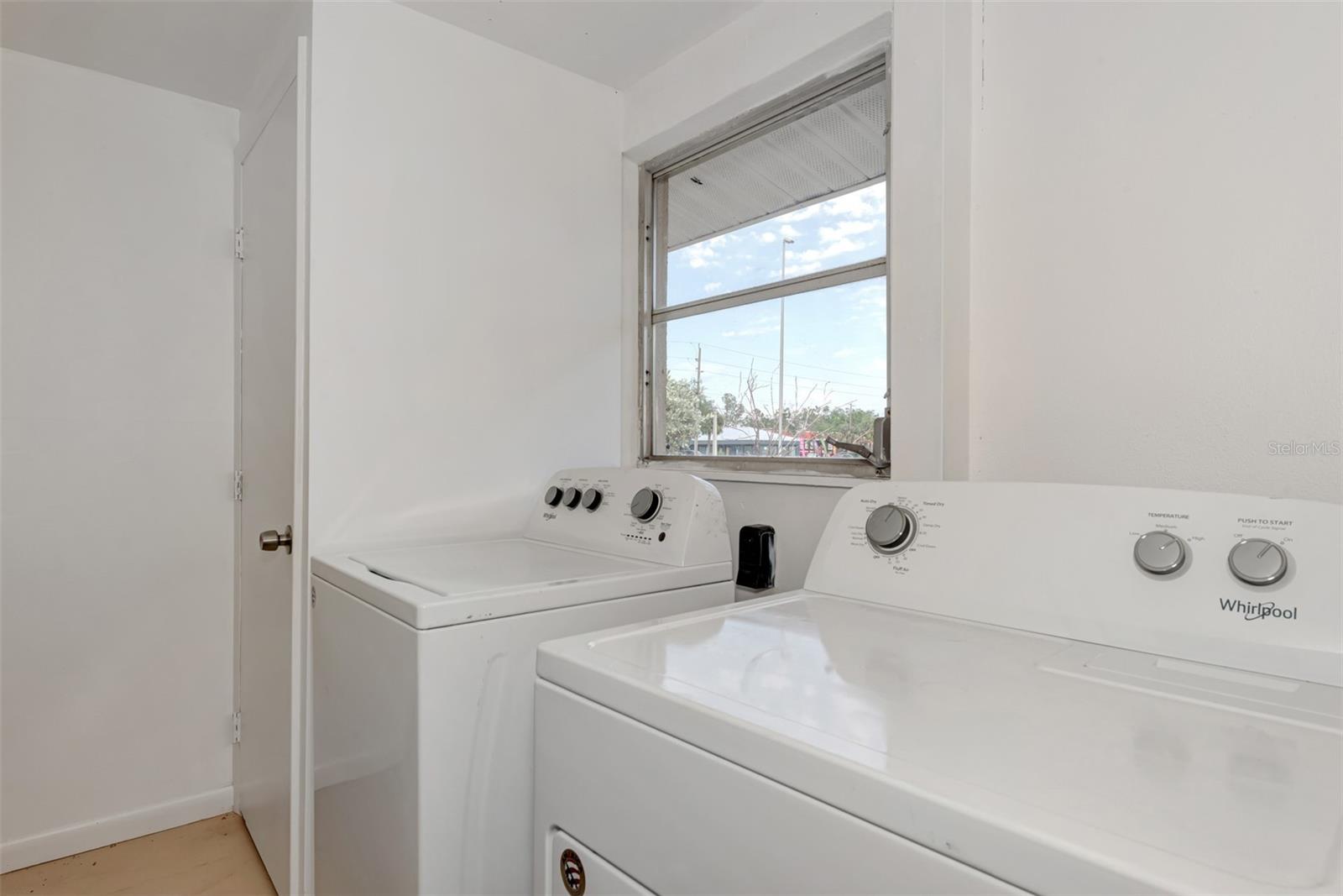 GULF WIND - Residential Lease