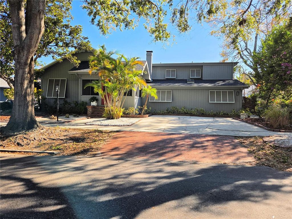 Photo of 2910 11th Avenue N, St Petersburg, FL 33713 (MLS # G5108090)