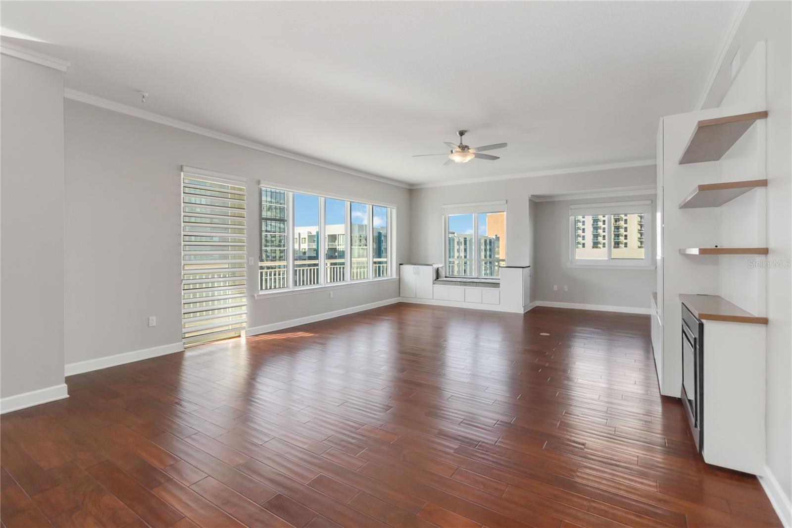 100 S EOLA DRIVE 914