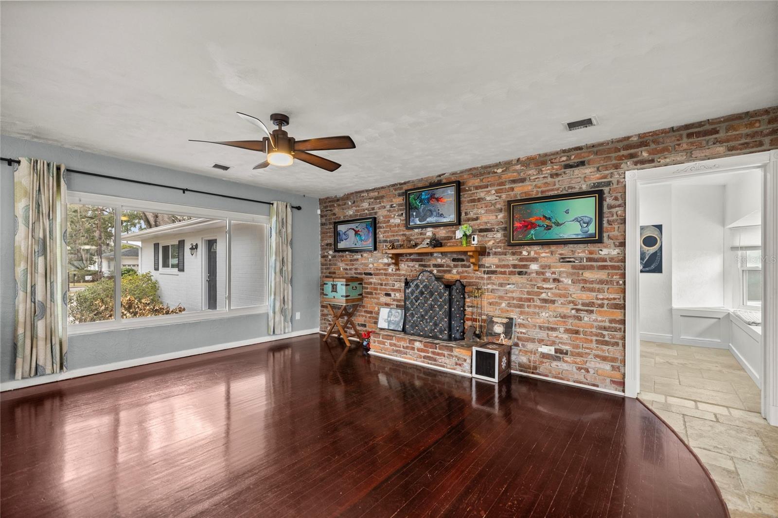 WOODFIELDS UN 02 - Residential