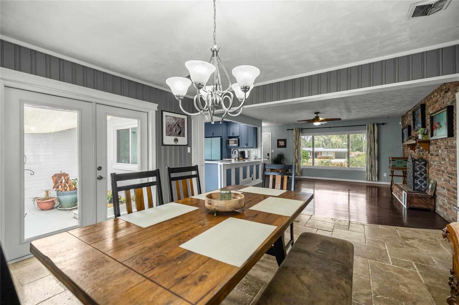 WOODFIELDS UN 02 - Residential