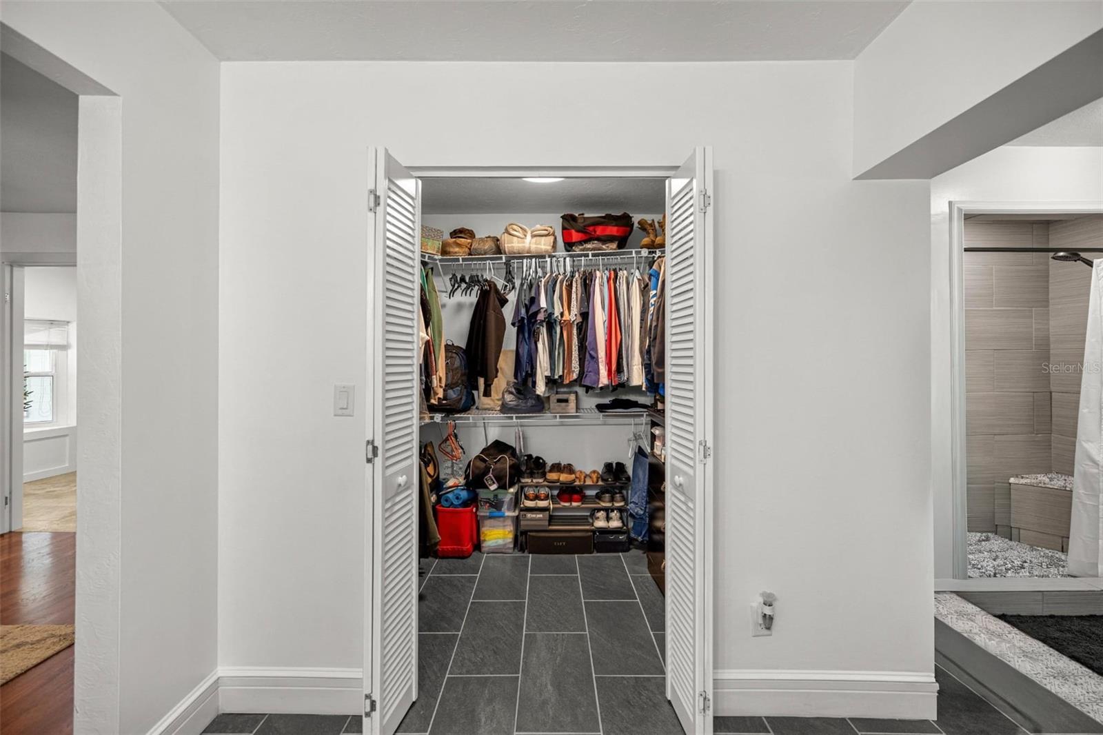 WOODFIELDS UN 02 - Residential