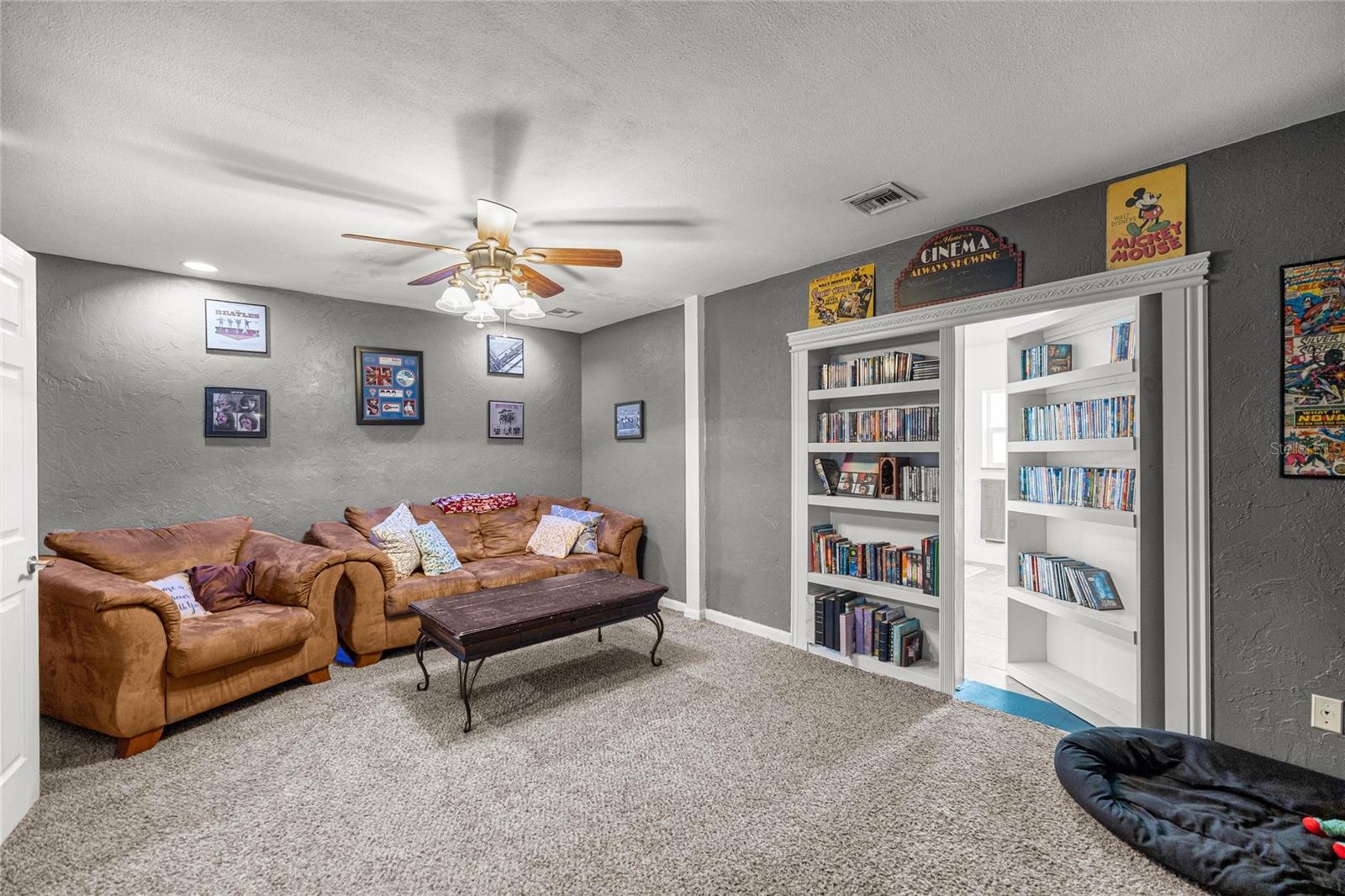 WOODFIELDS UN 02 - Residential