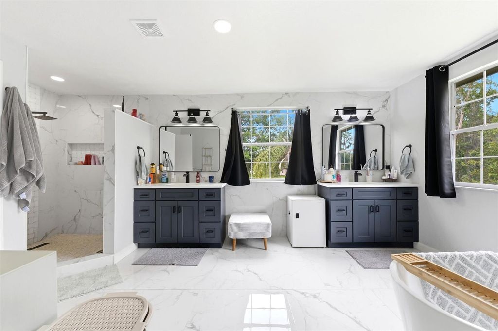 Photo of 19003 Cedar Lane, Lutz, FL 33548 (MLS # W7884876)