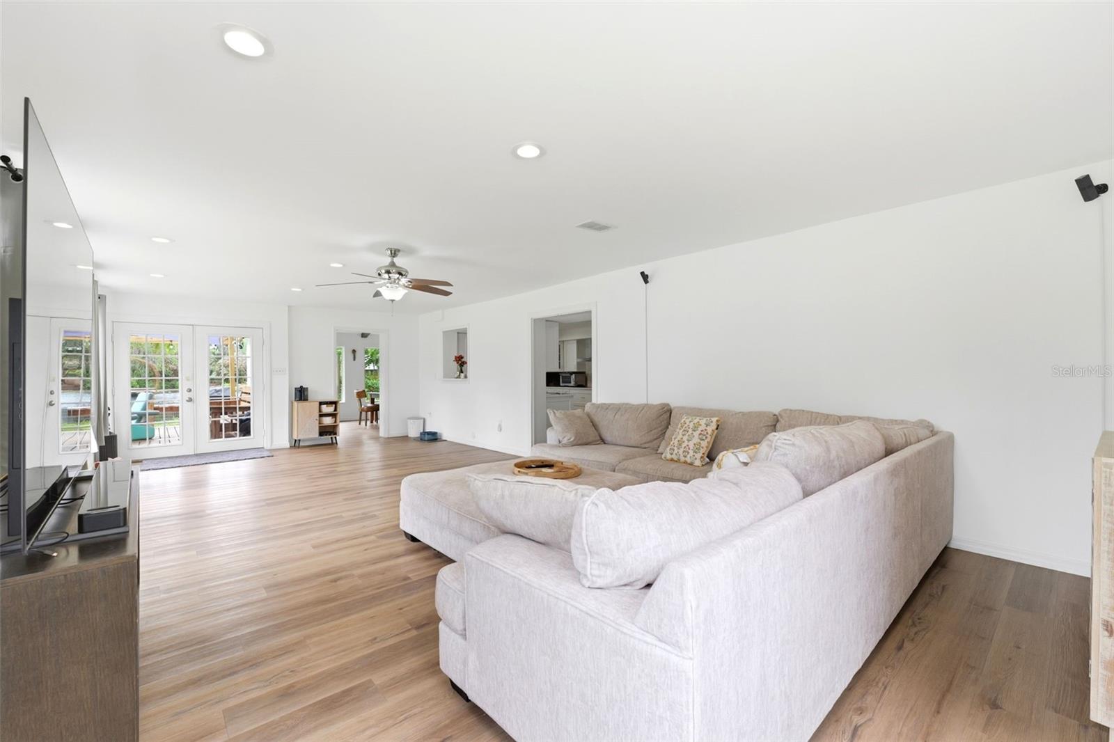 CYPRESS PARK - Residential