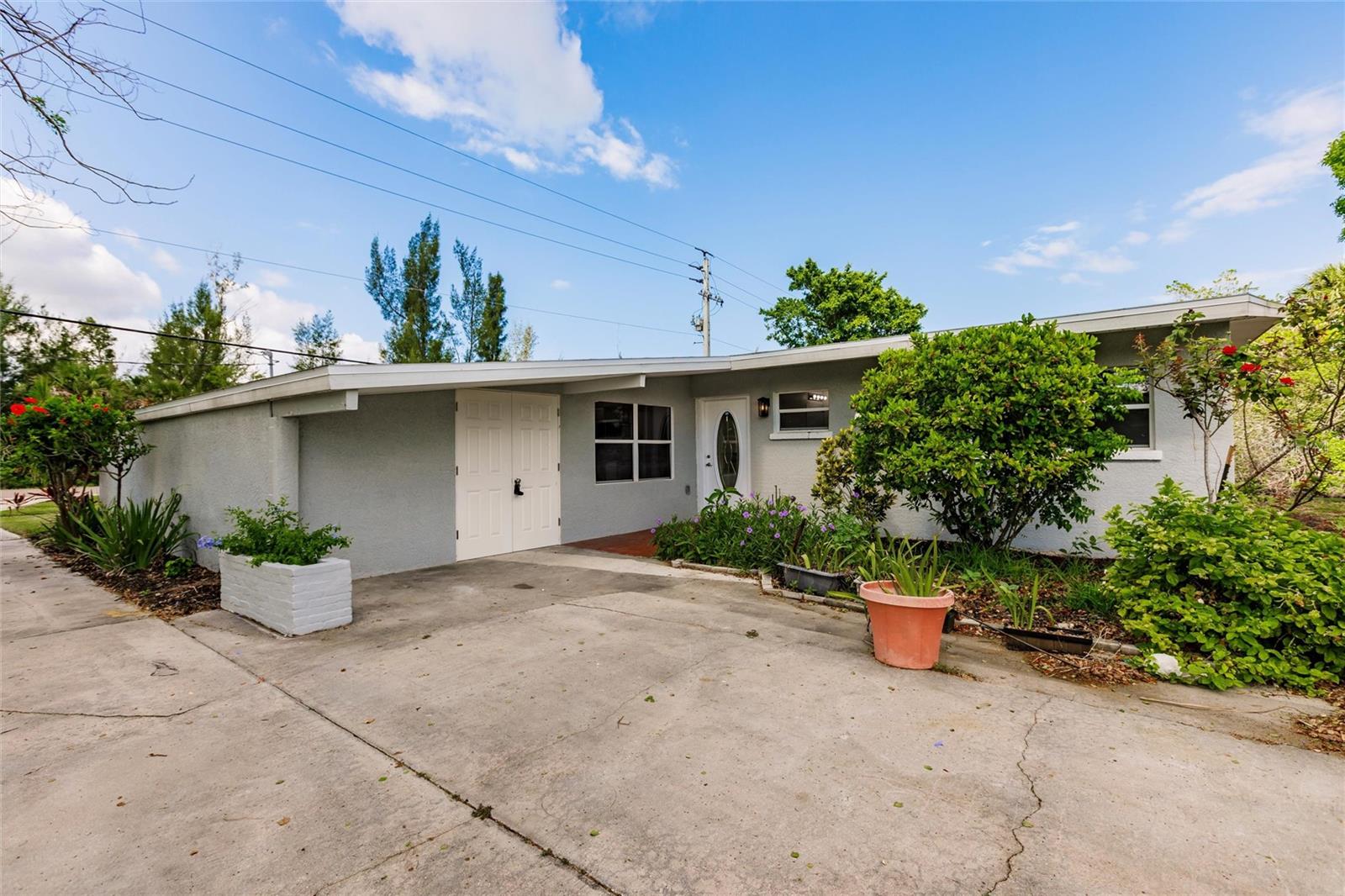 3129 BUTTONWOOD PLACE