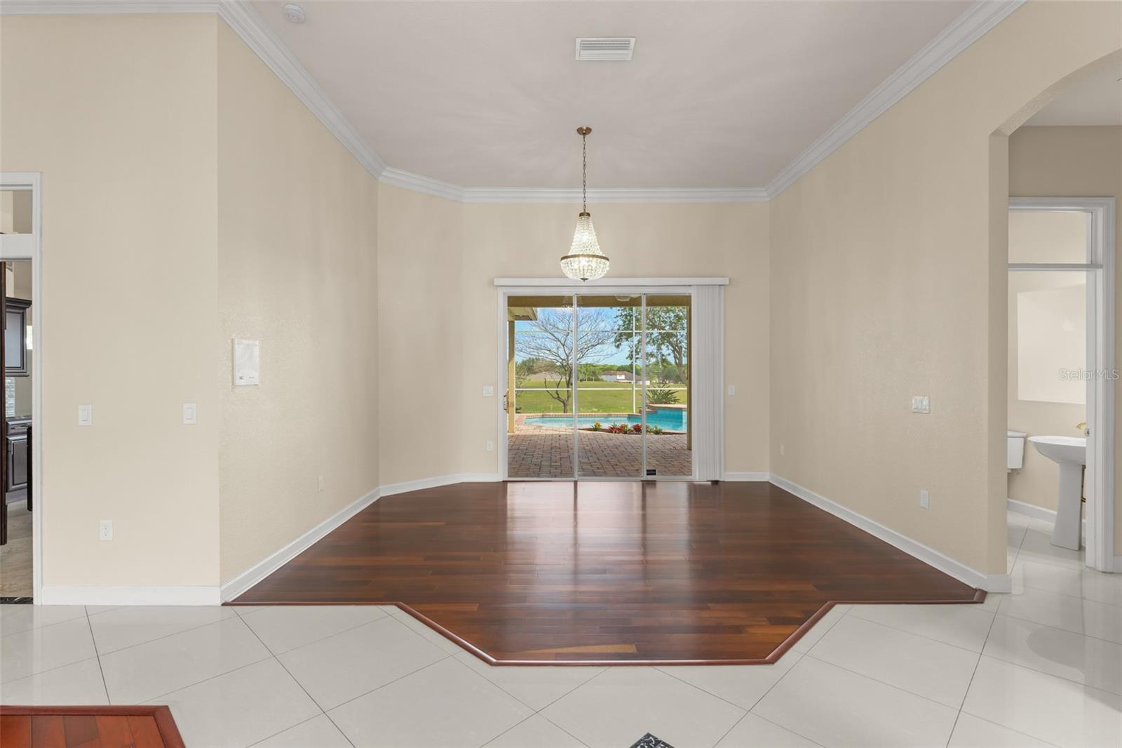 COURTLEIGH PARK - Residential