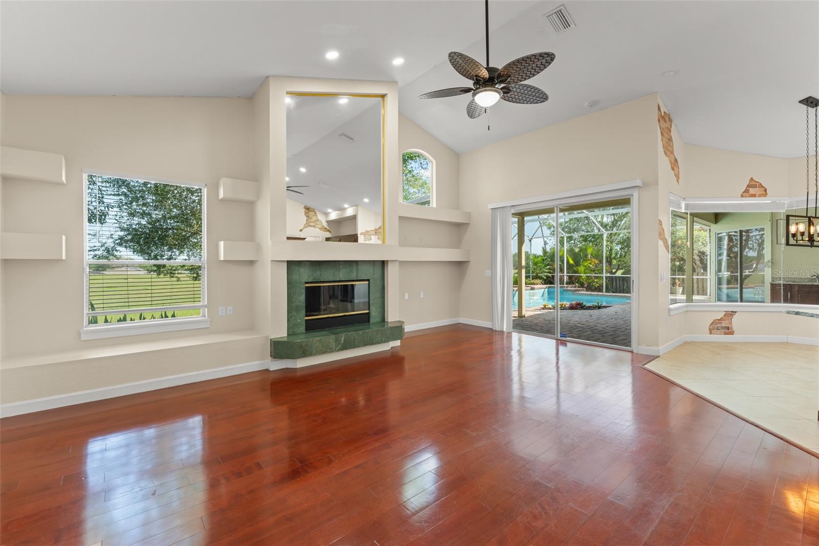 COURTLEIGH PARK - Residential