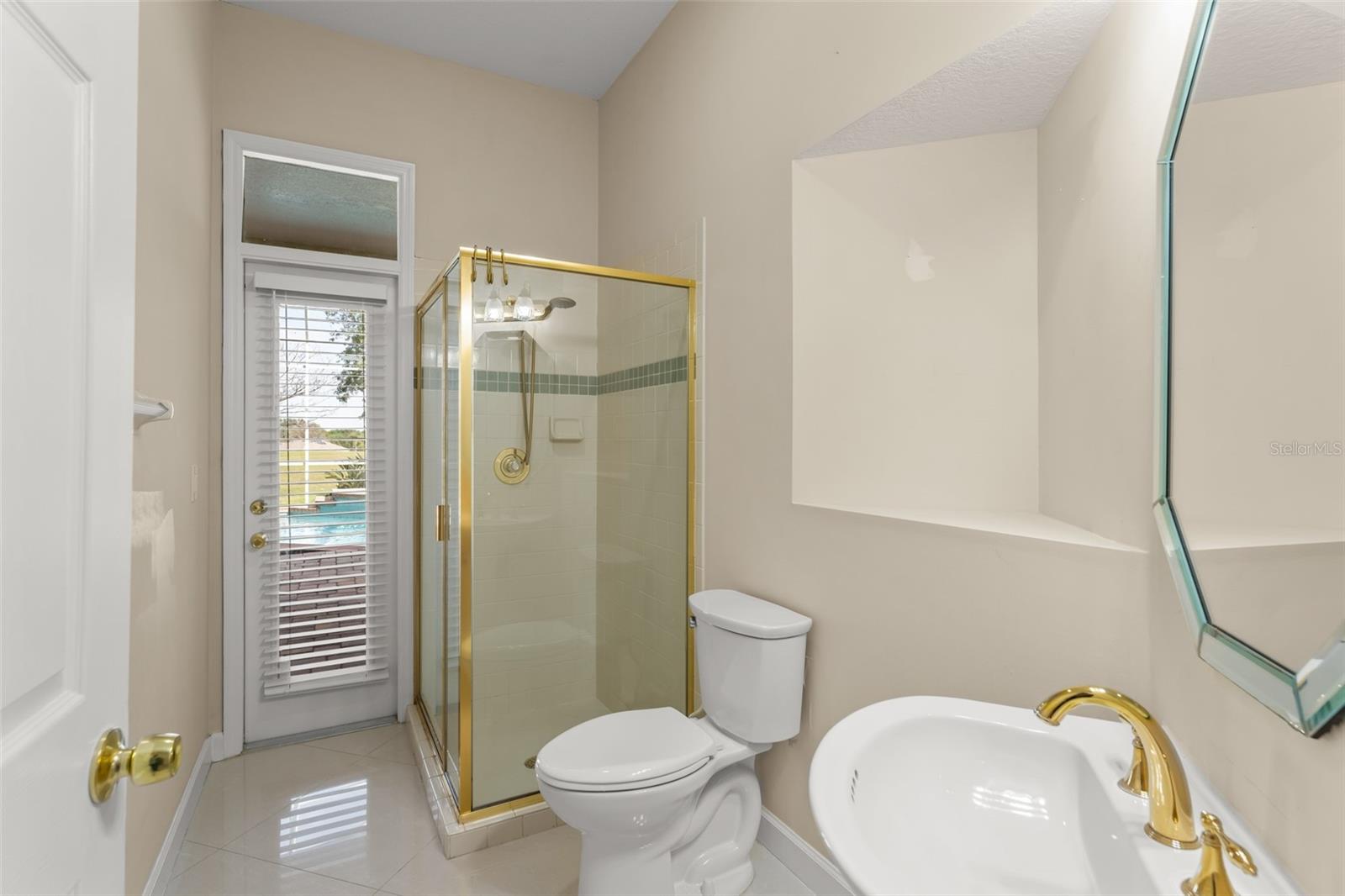 COURTLEIGH PARK - Residential