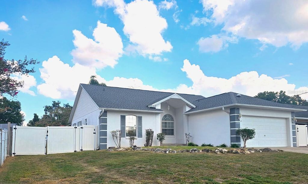 Photo of 13599 SE 51st Terrace, Summerfield, FL 34491 (MLS # G5101521)