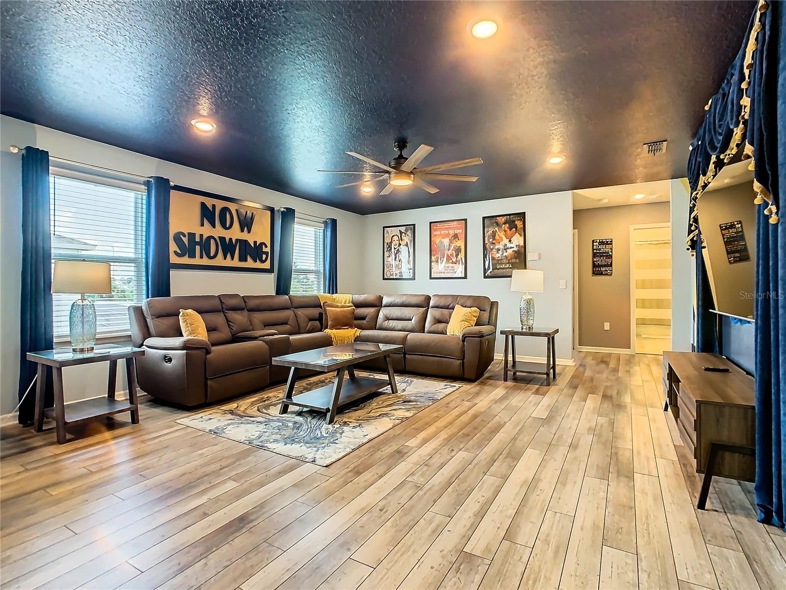 WINDSOR ISLAND RES - Residential