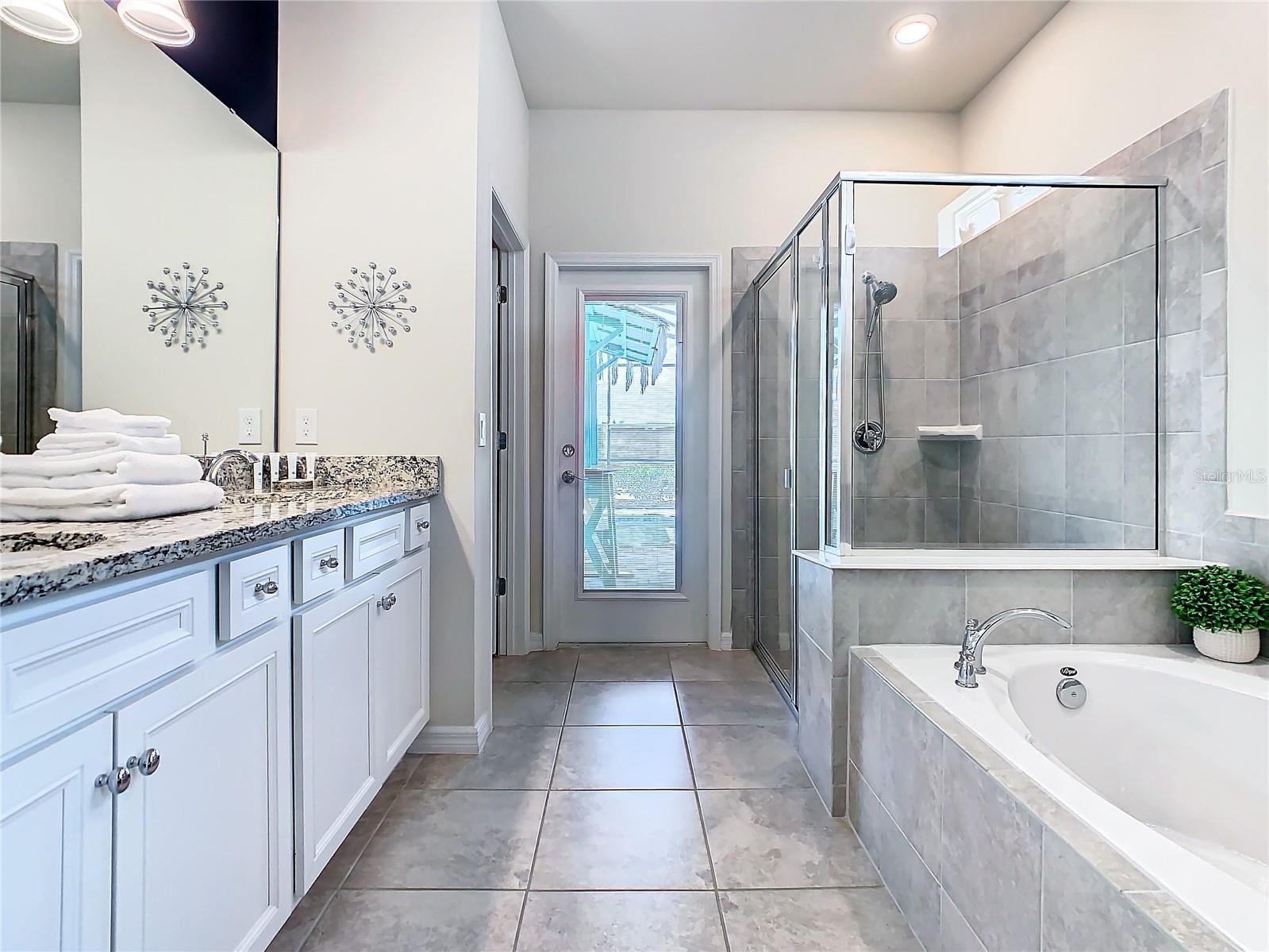 WINDSOR ISLAND RES - Residential