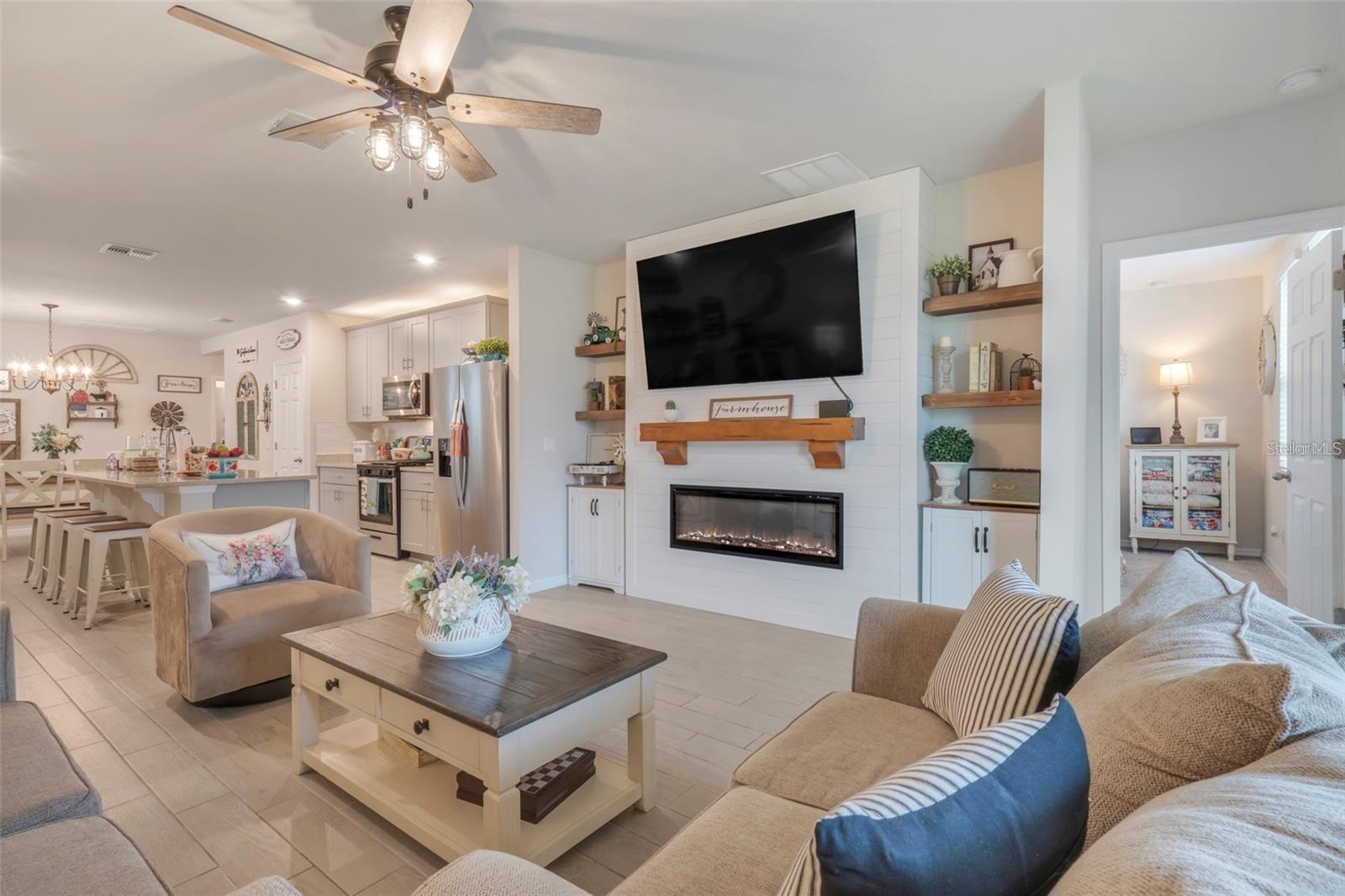 LAKE DENHAM ESTATES - Residential Lease