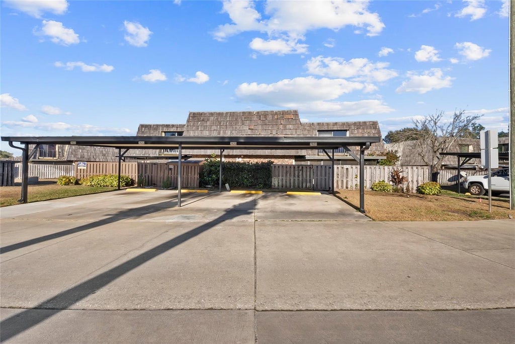 Photo of 2920 Pecan Avenue, Leesburg, FL 34748 (MLS # O6432218)