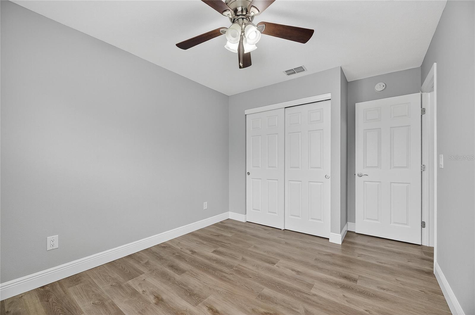 BLOOMINGDALE SEC H UNIT 3 - Residential Lease