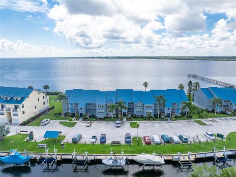 A home in PORT CHARLOTTE