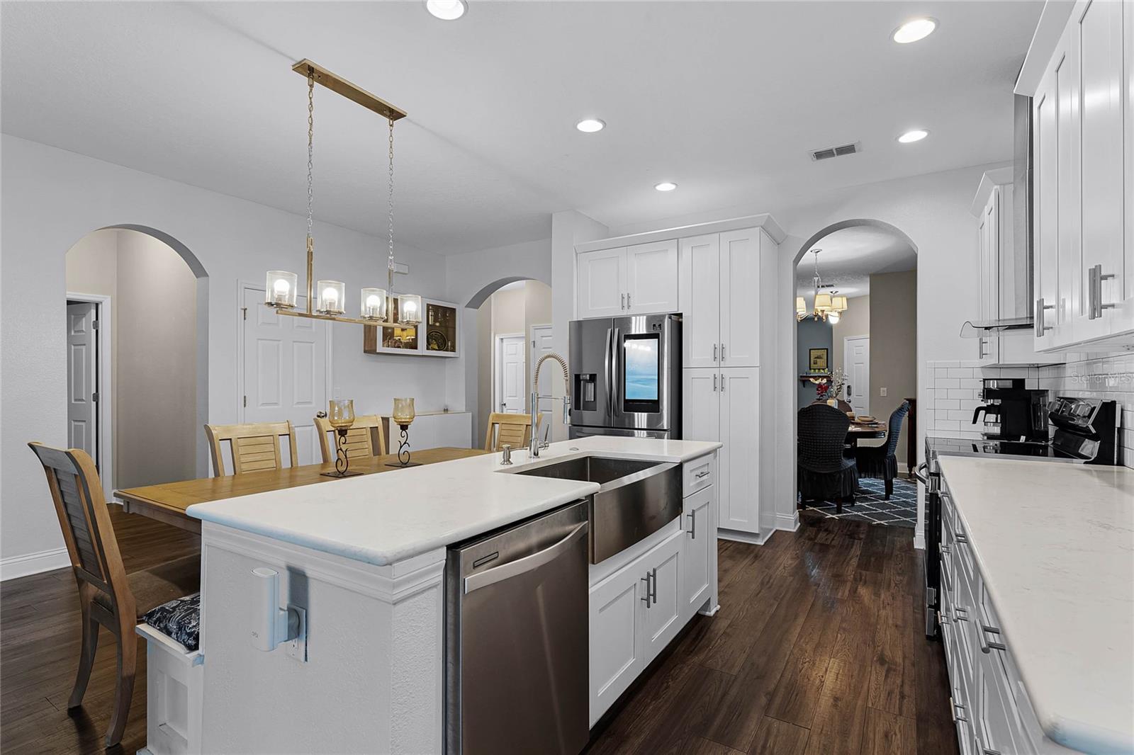 5209 VILLA ROSA AVENUE