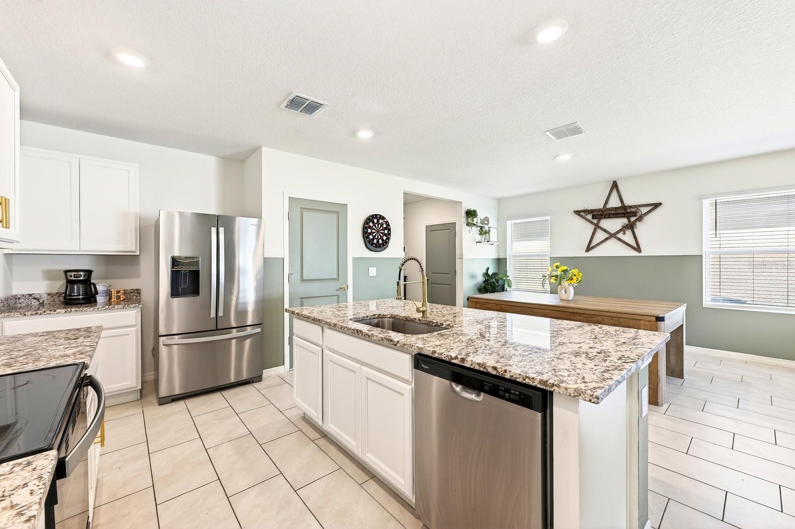 182 AMBERWOOD WAY
