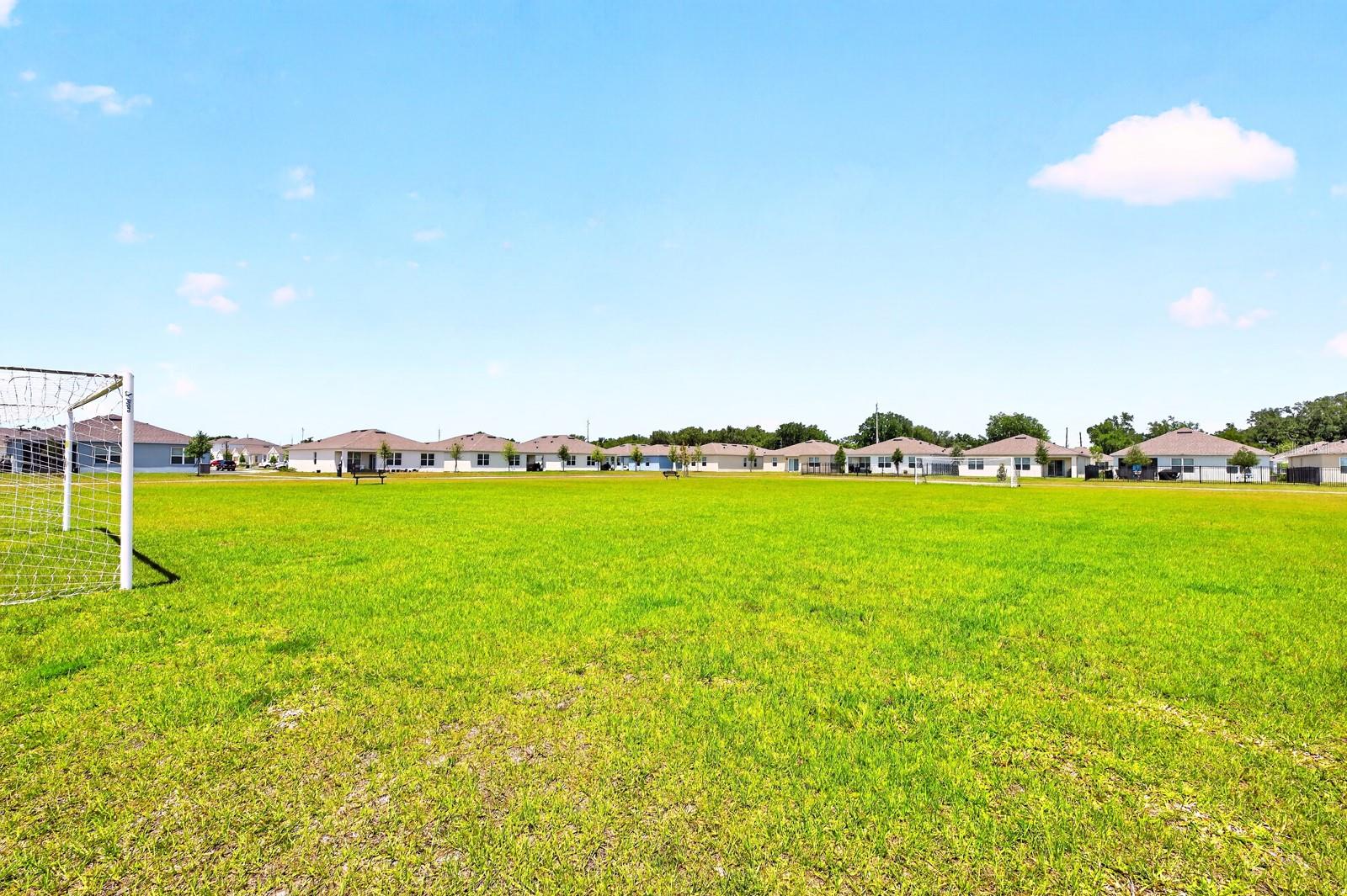 MAGNOLIA POINTE - Residential