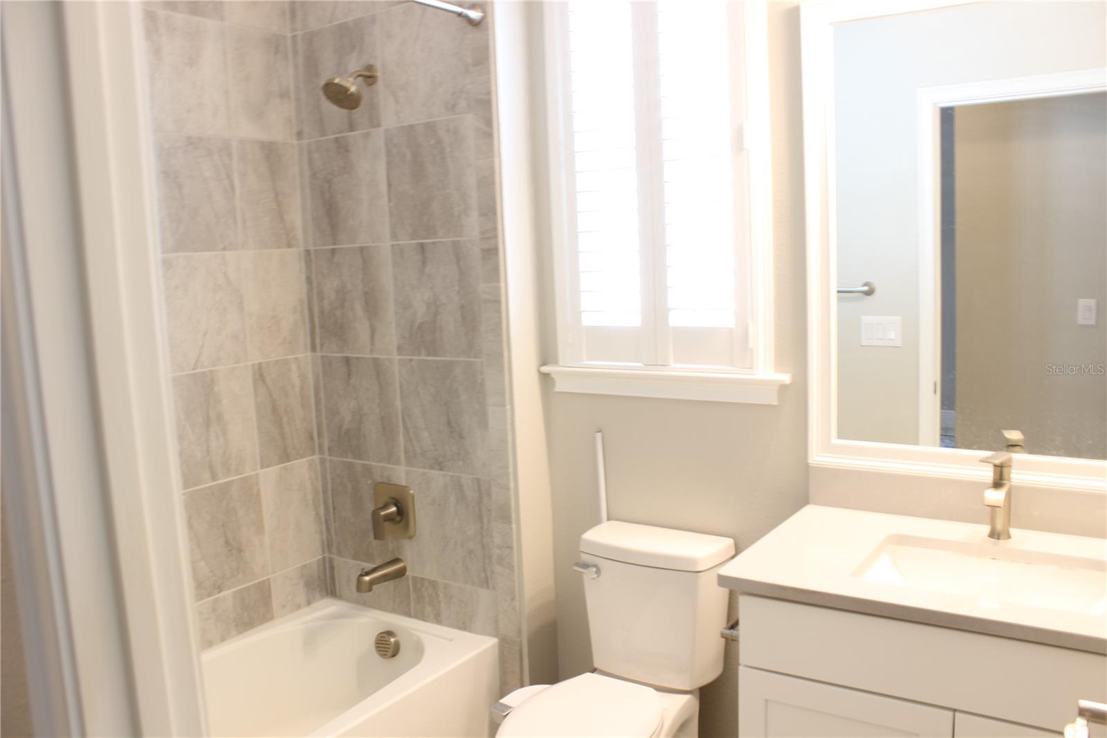 SUNRISE PRESERVE PH 5 - Residential Lease