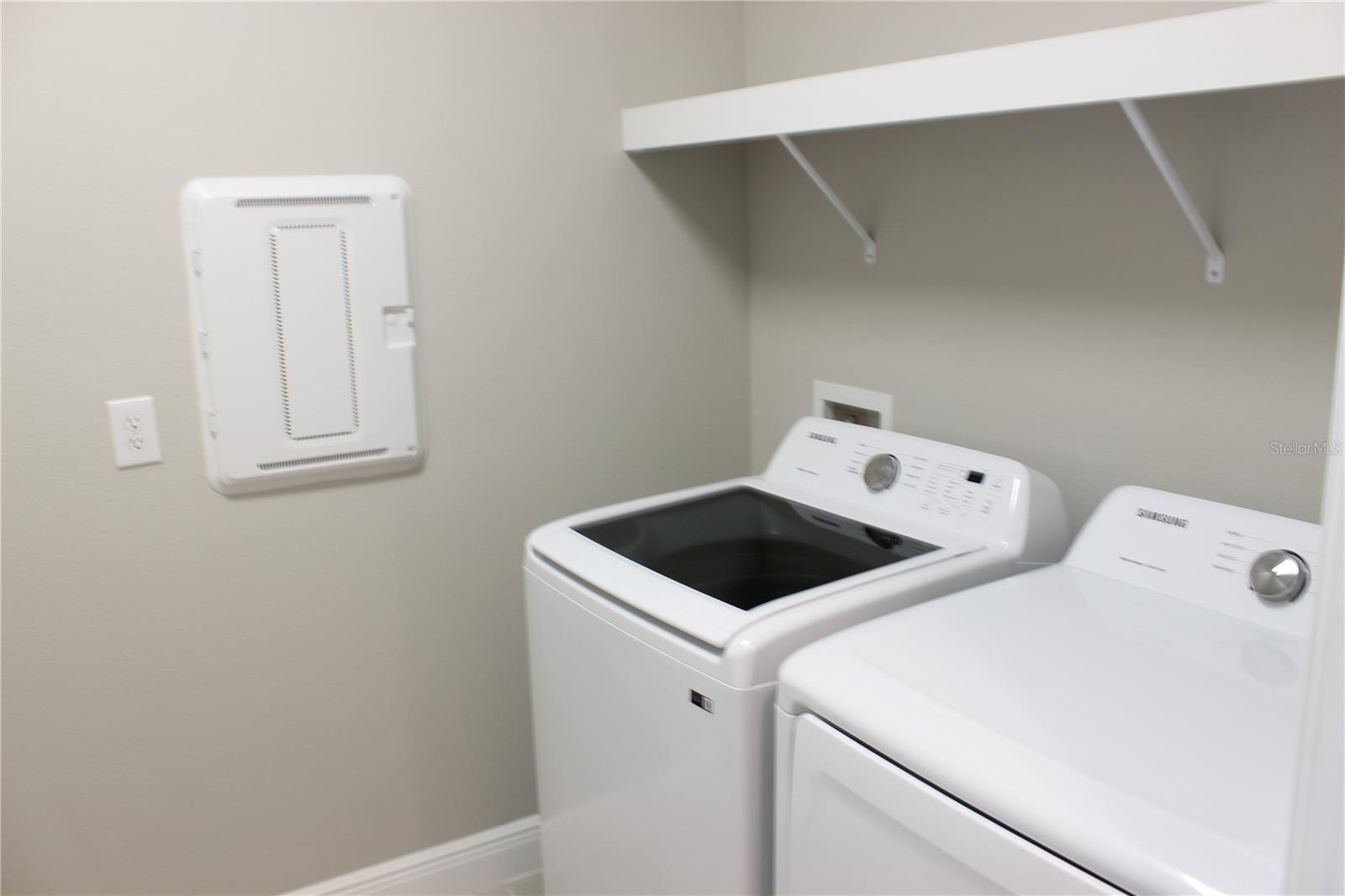 SUNRISE PRESERVE PH 5 - Residential Lease