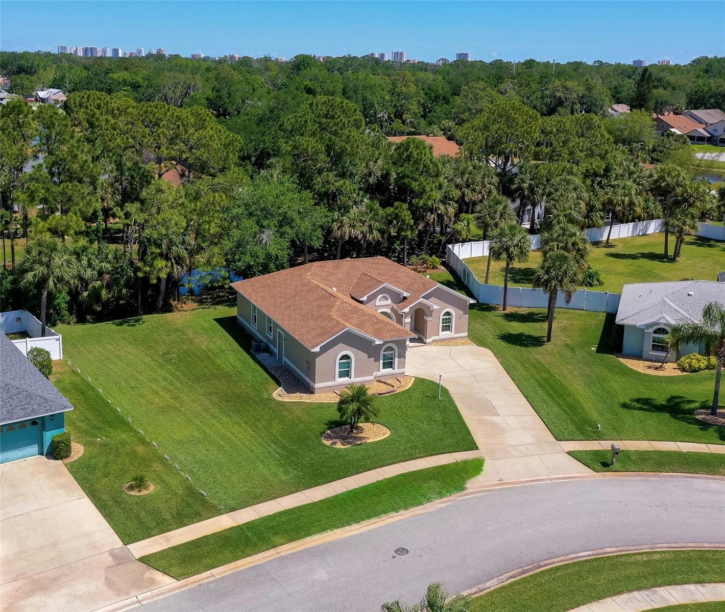 823 WOODDUSK DRIVE
