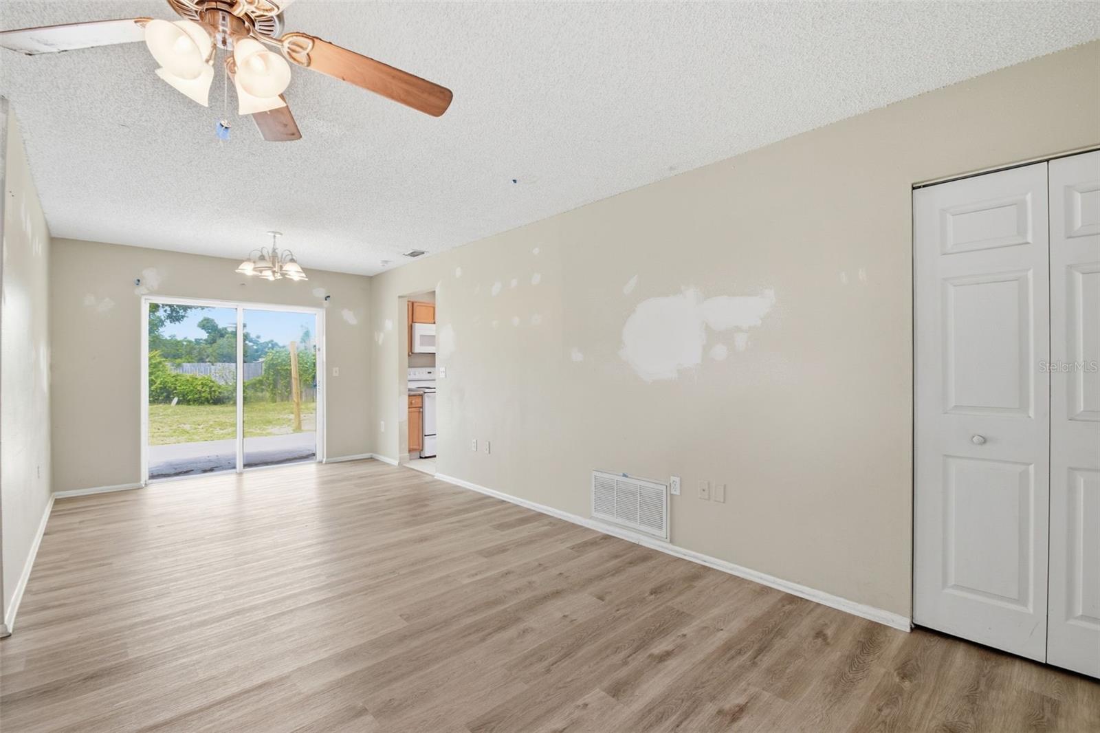 SANDPOINTE 2ND ADD - Residential