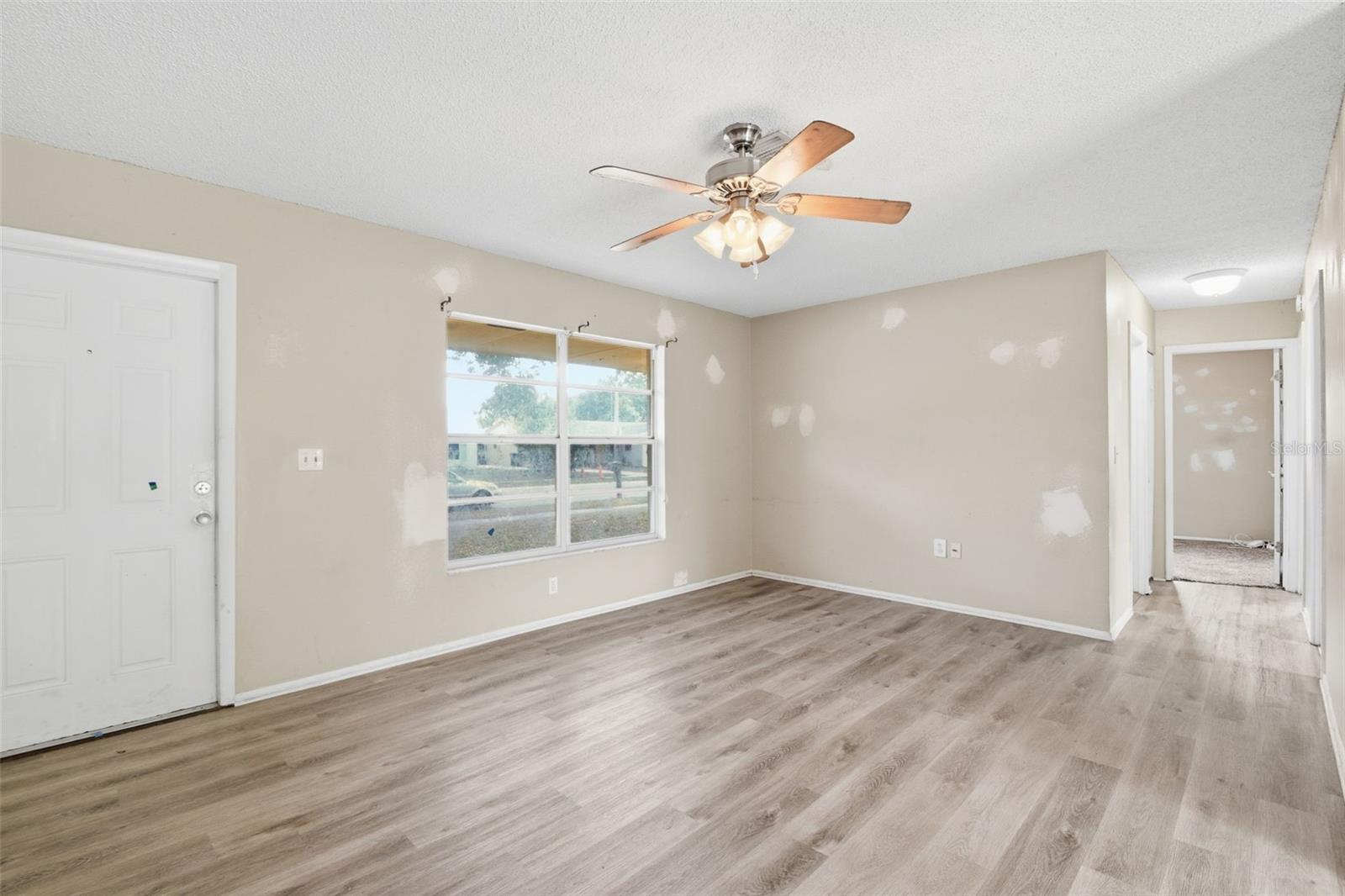 SANDPOINTE 2ND ADD - Residential