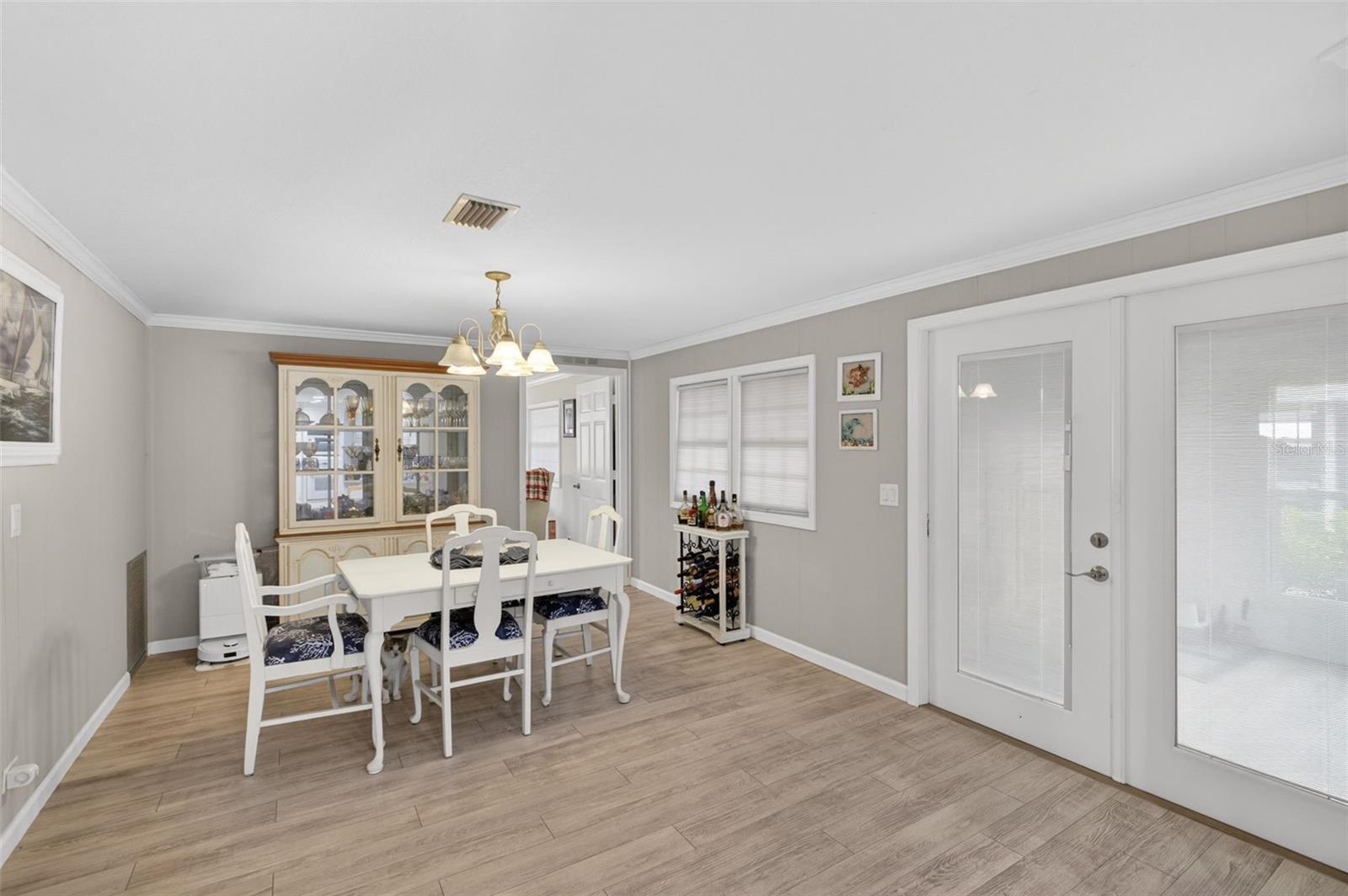 LA CASA MHP CO-OP - Residential