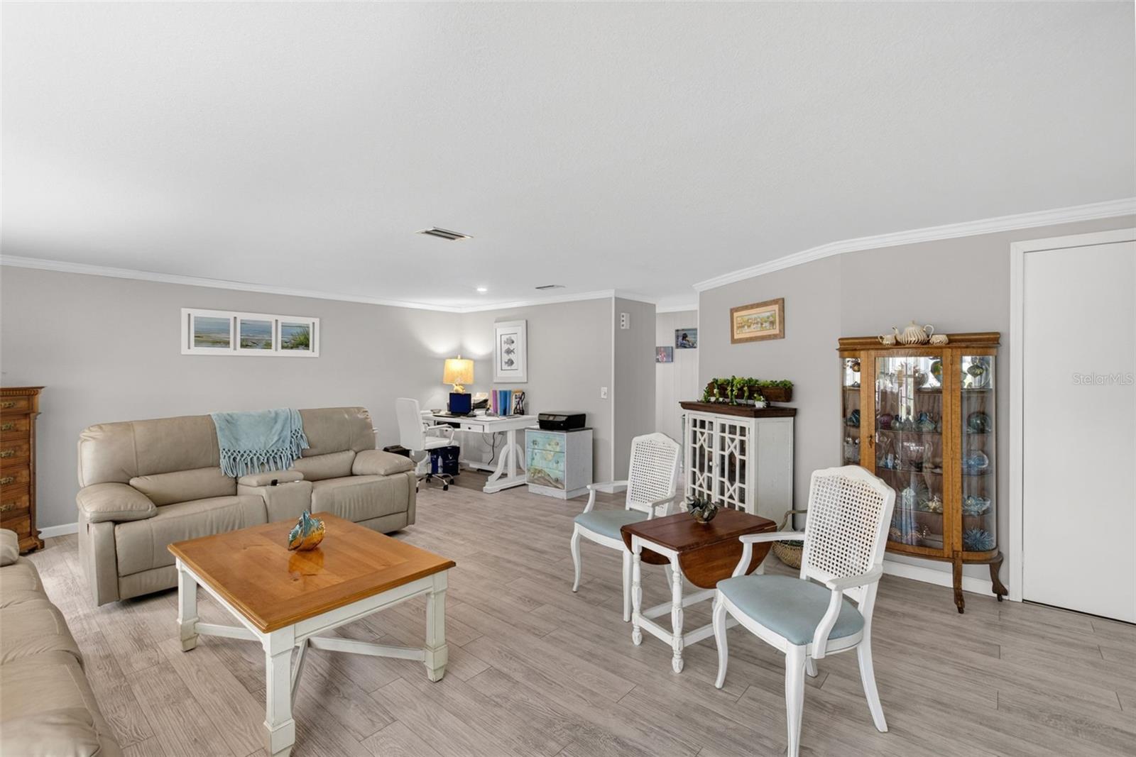 LA CASA MHP CO-OP - Residential