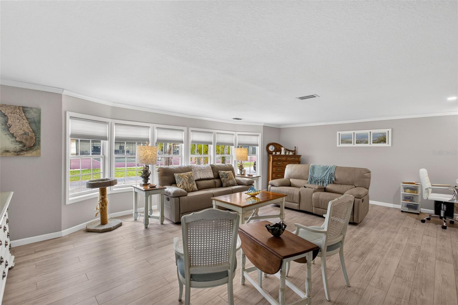 LA CASA MHP CO-OP - Residential