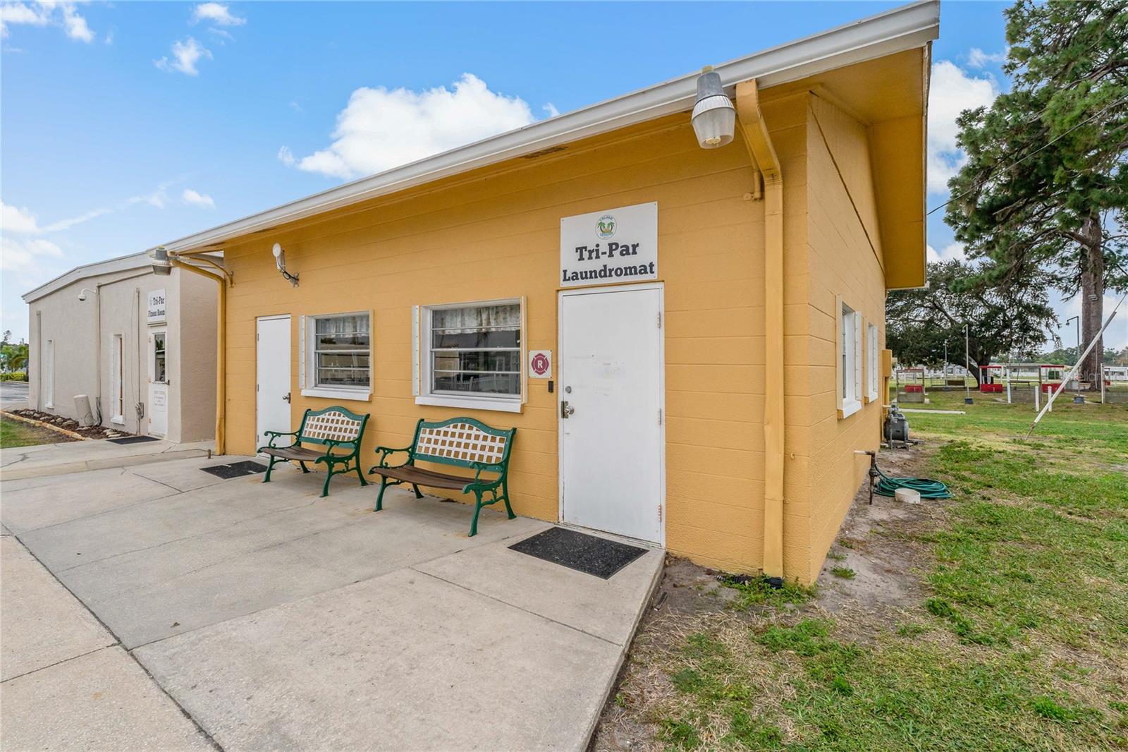 TRI-PAR ESTATES - Residential