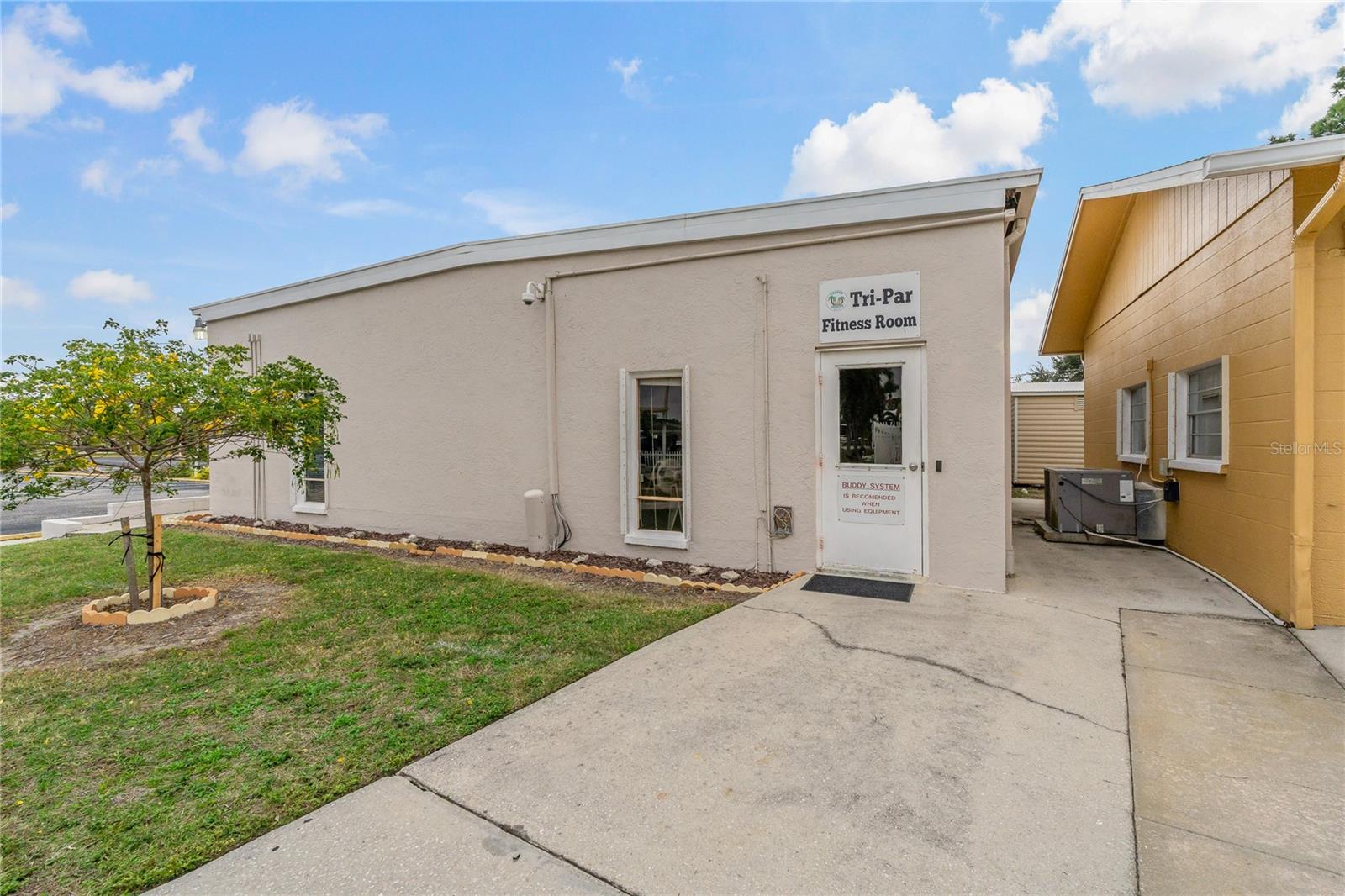 TRI-PAR ESTATES - Residential