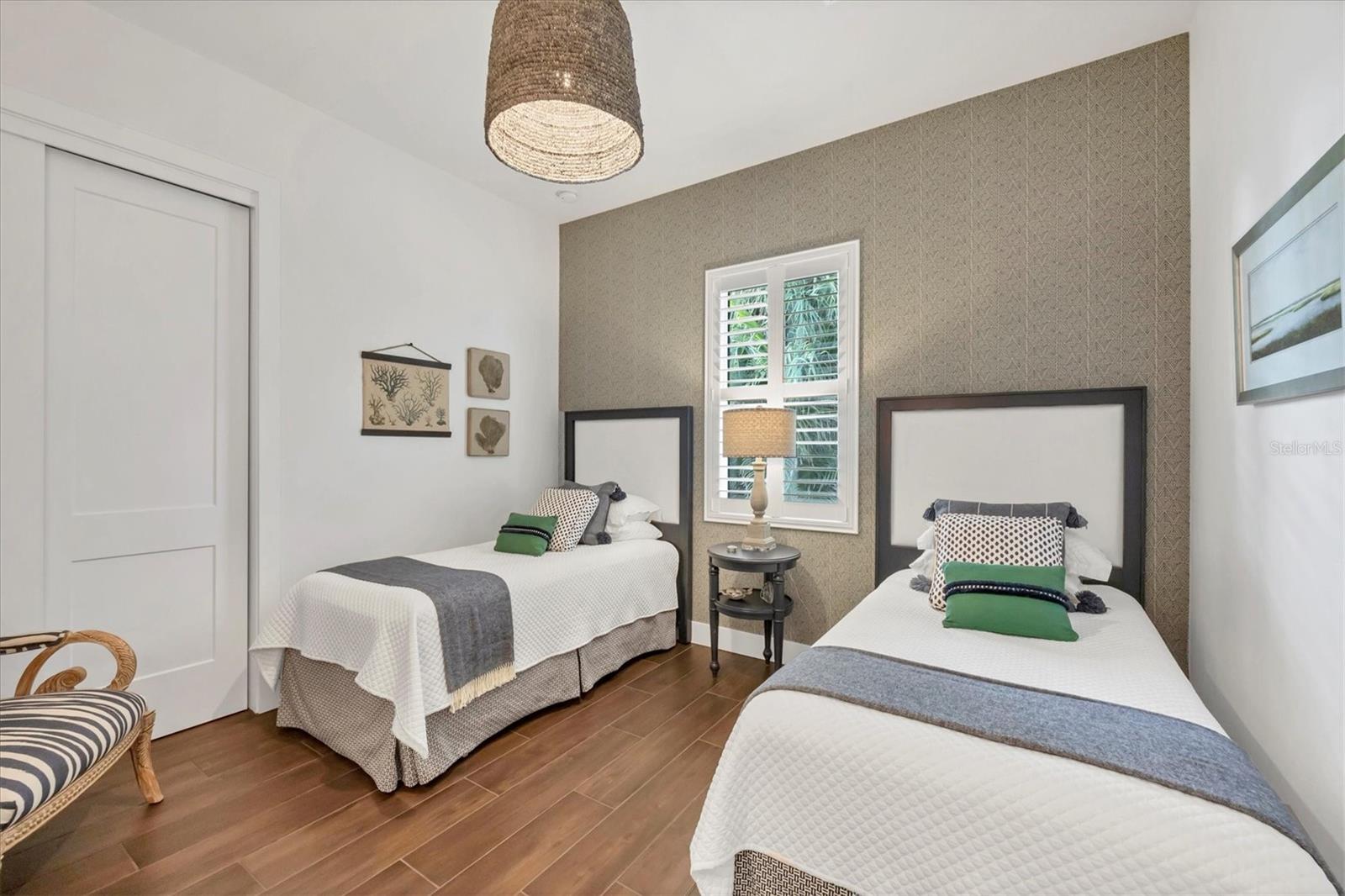 ROTONDA WEST LONG MEADOW - Residential